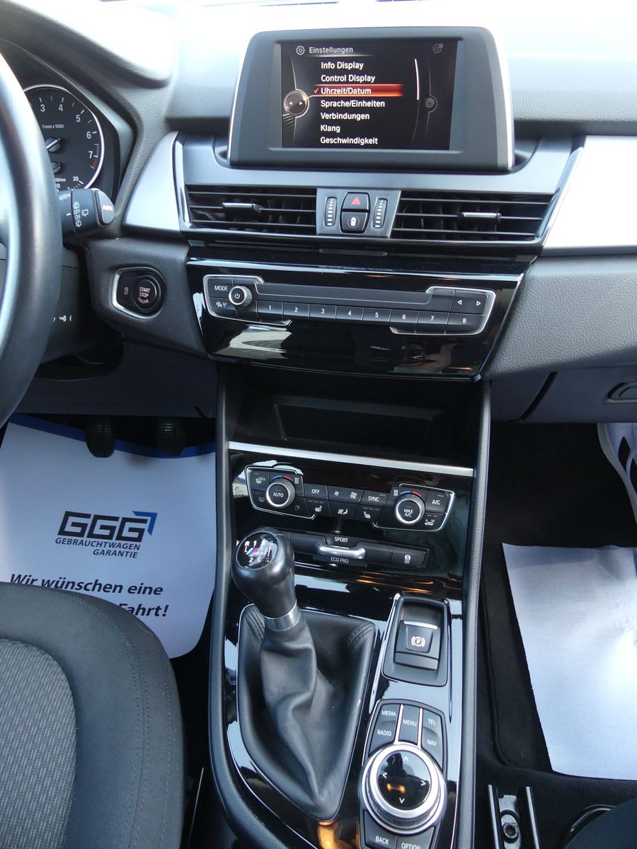Fahrzeugabbildung BMW 216 2 Gran Tourer 216 i Advantage