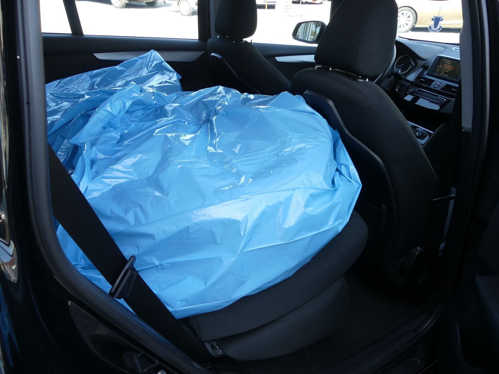 Fahrzeugabbildung BMW 216 2 Gran Tourer 216 i Advantage