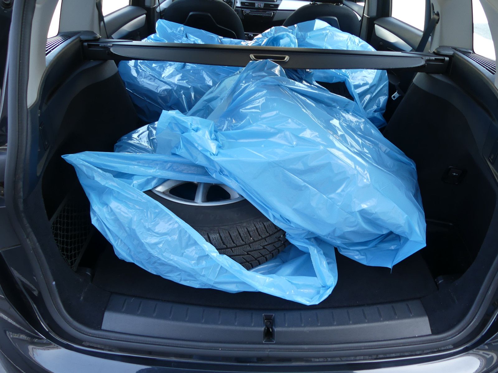 Fahrzeugabbildung BMW 216 2 Gran Tourer 216 i Advantage