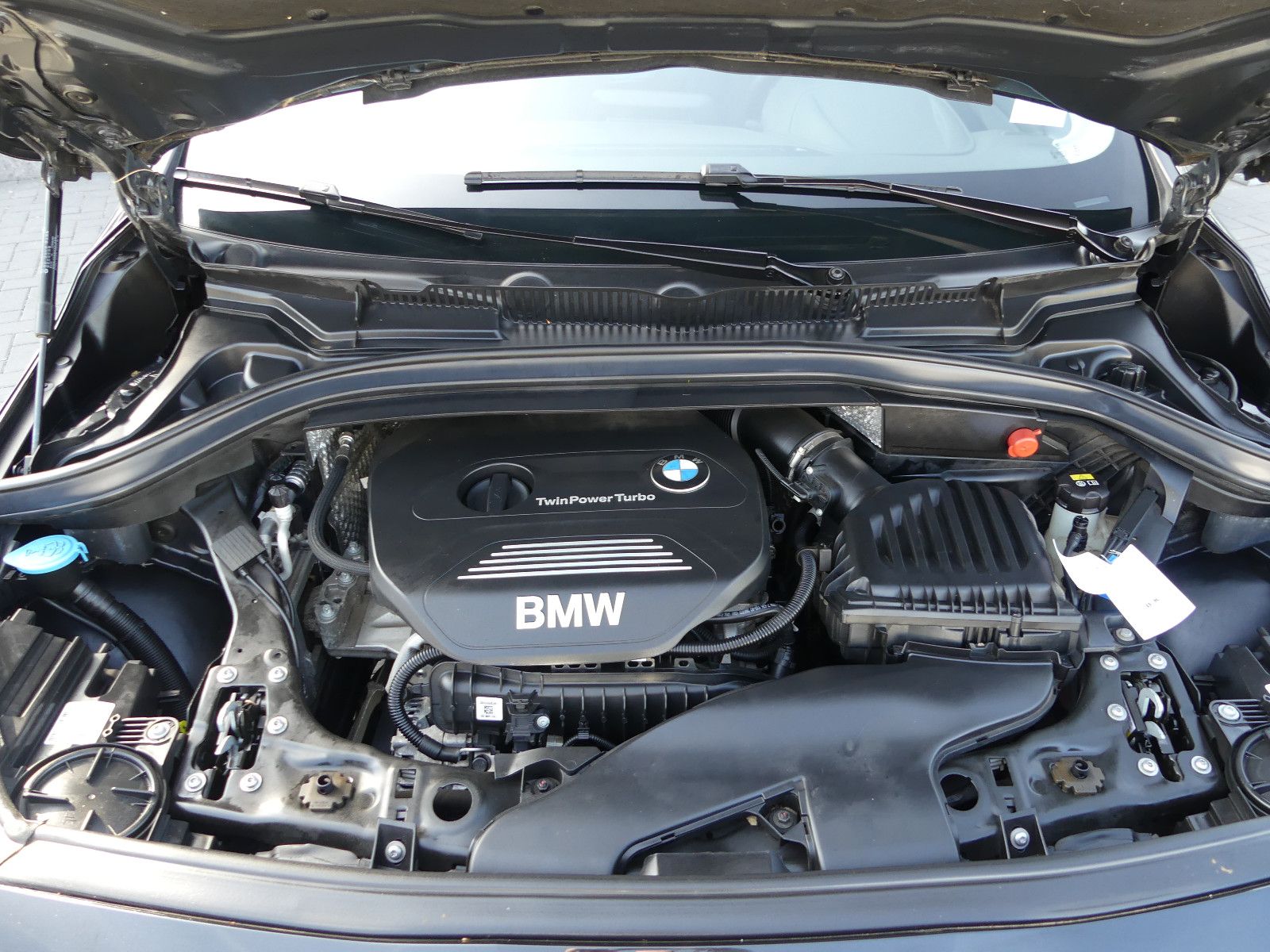 Fahrzeugabbildung BMW 216 2 Gran Tourer 216 i Advantage