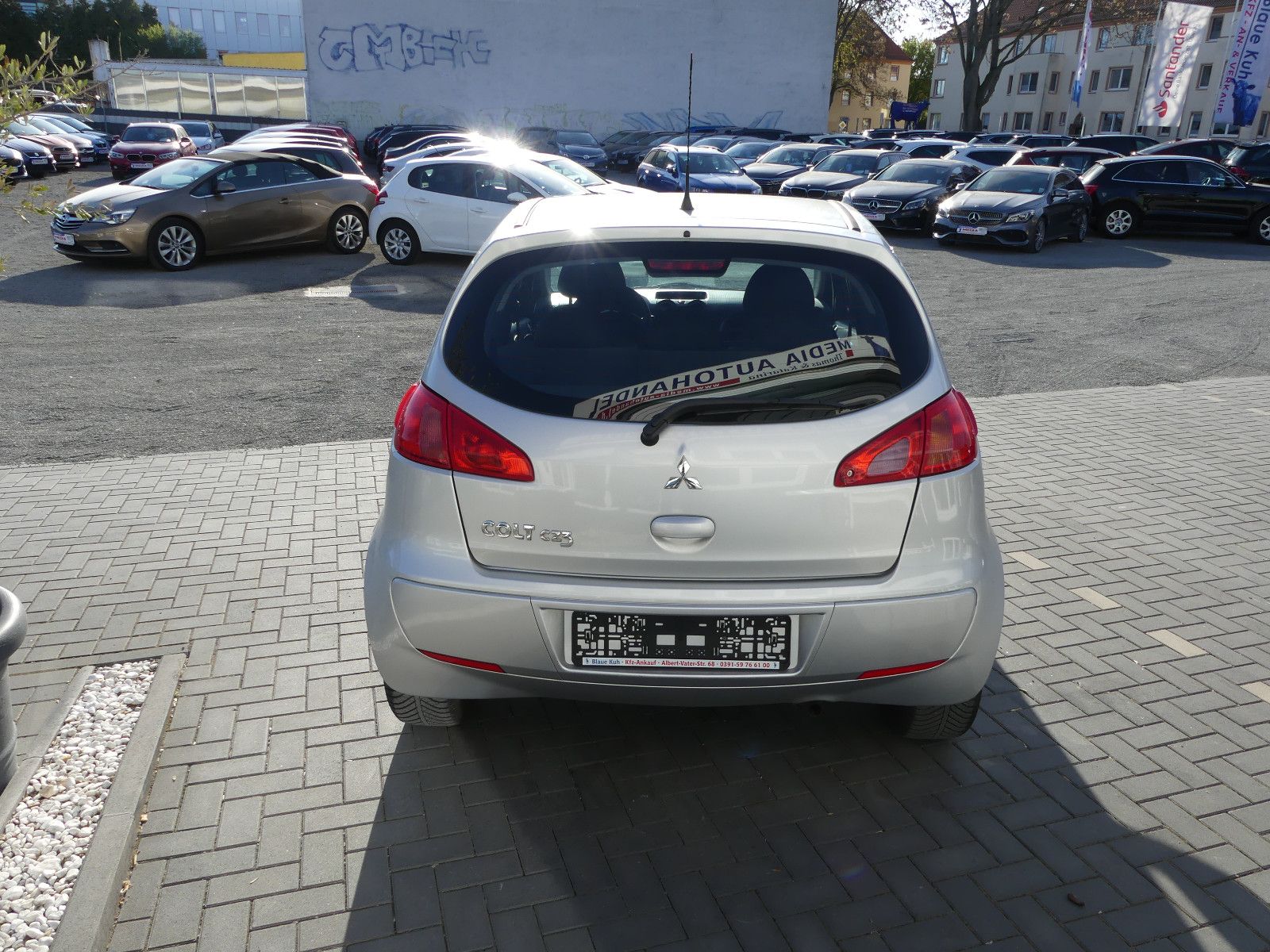 Fahrzeugabbildung Mitsubishi Colt CZ3 Lim. 3-trg. 1.3 Invite* Wenig Kilometer