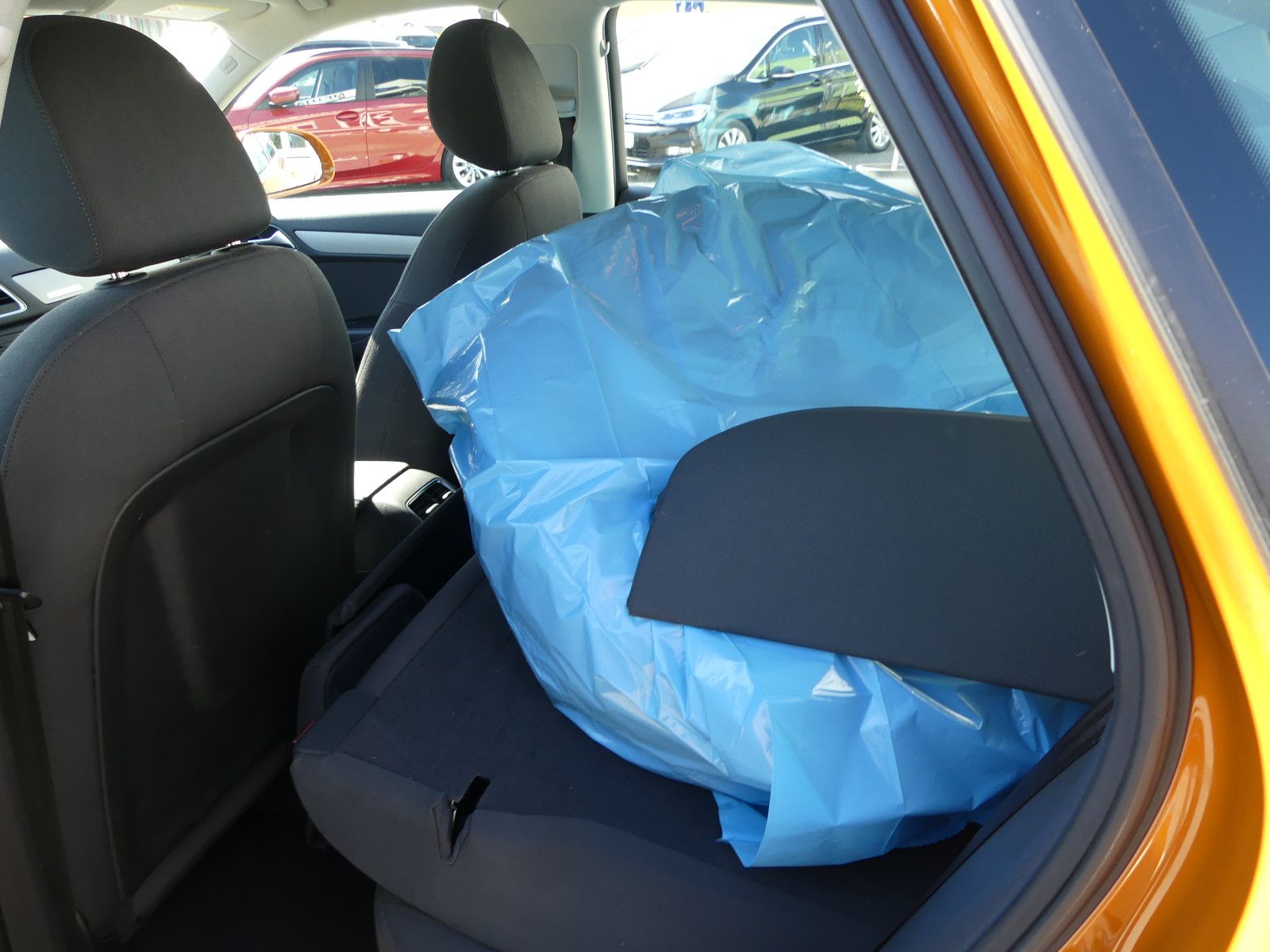Fahrzeugabbildung Audi Q3 2.0 TFSI quattro, 1. Hand