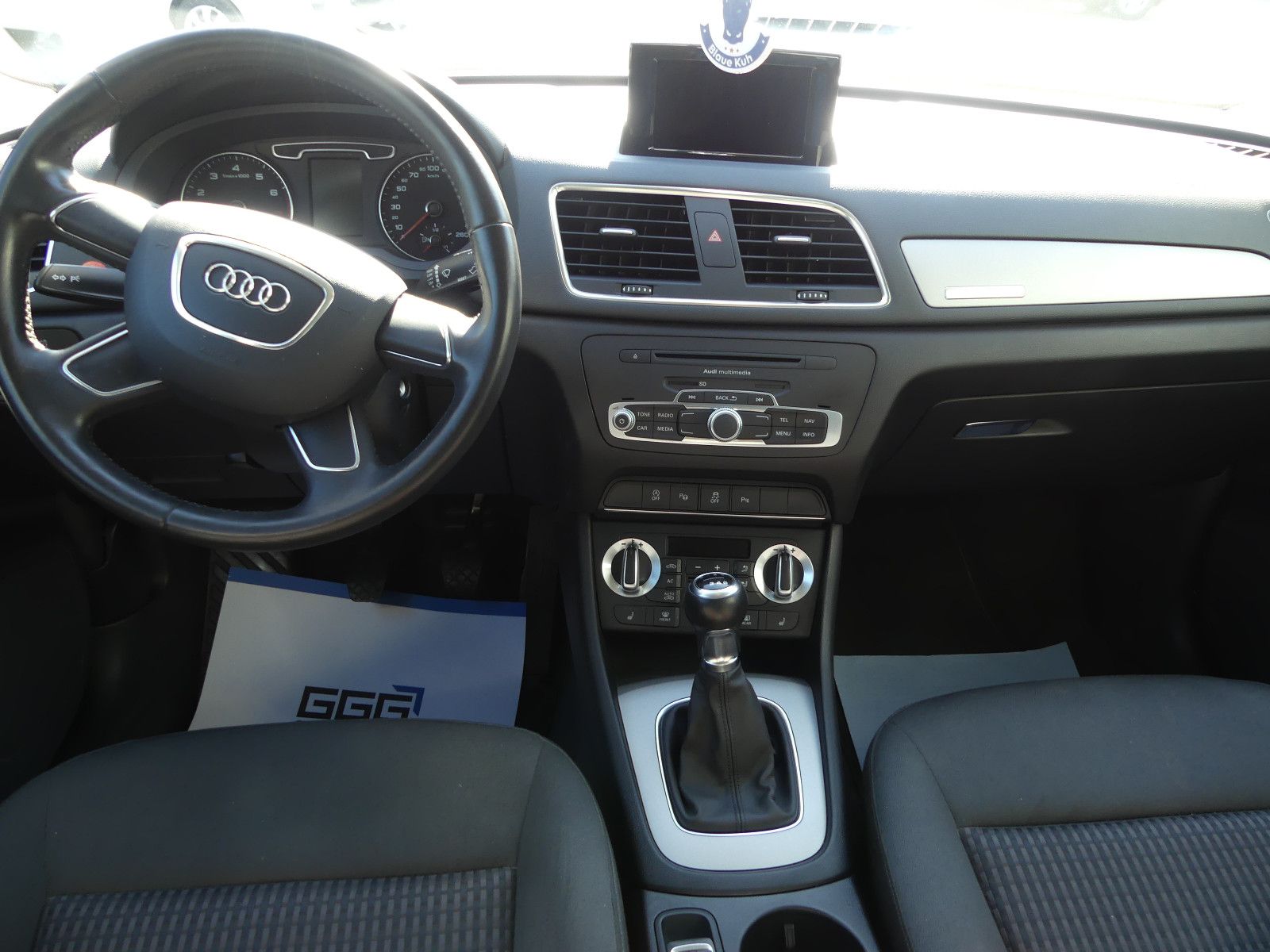 Fahrzeugabbildung Audi Q3 2.0 TFSI quattro, 1. Hand