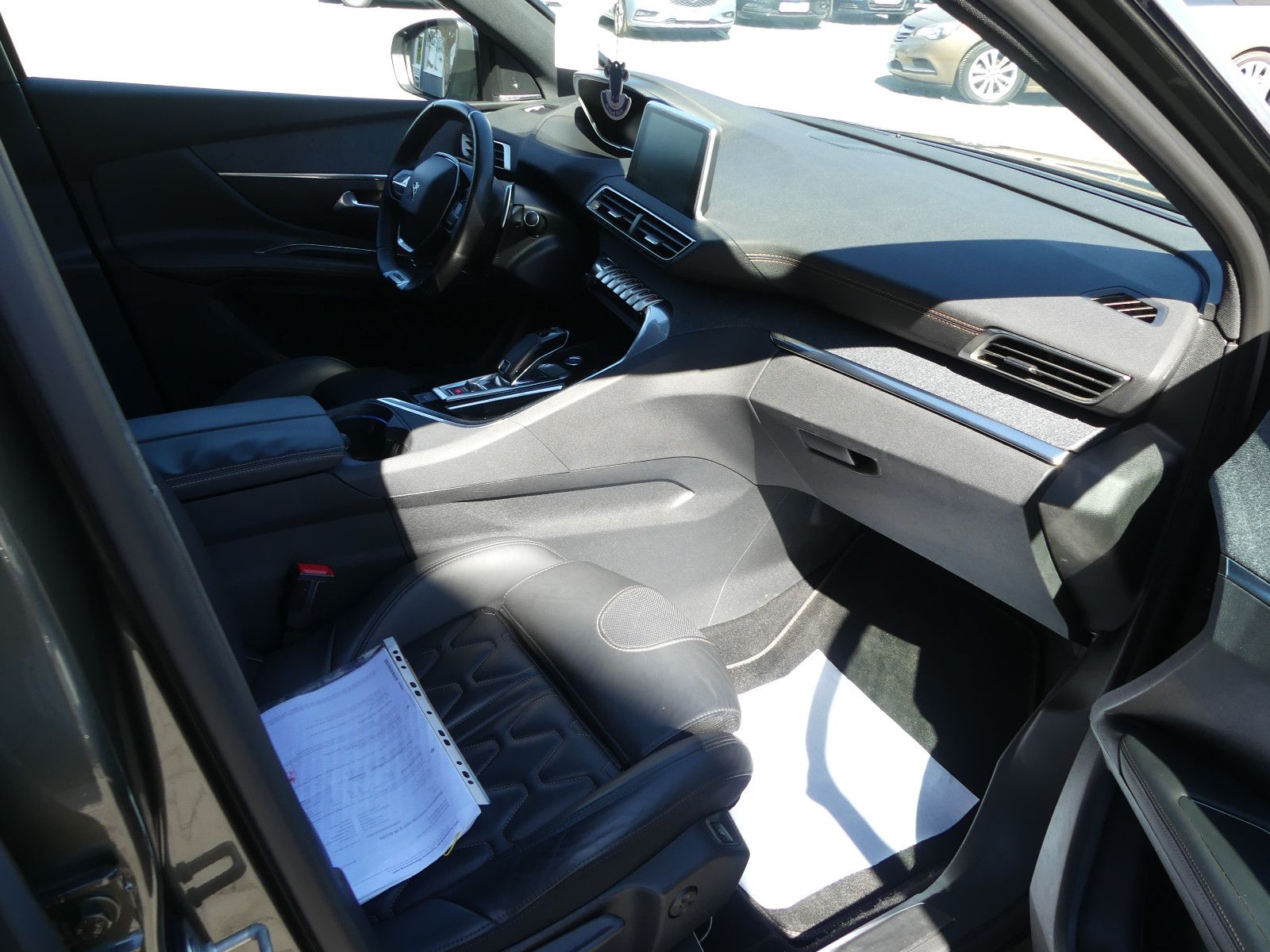 Fahrzeugabbildung Peugeot 3008 Allure"62TKM"AUTOMATIK"