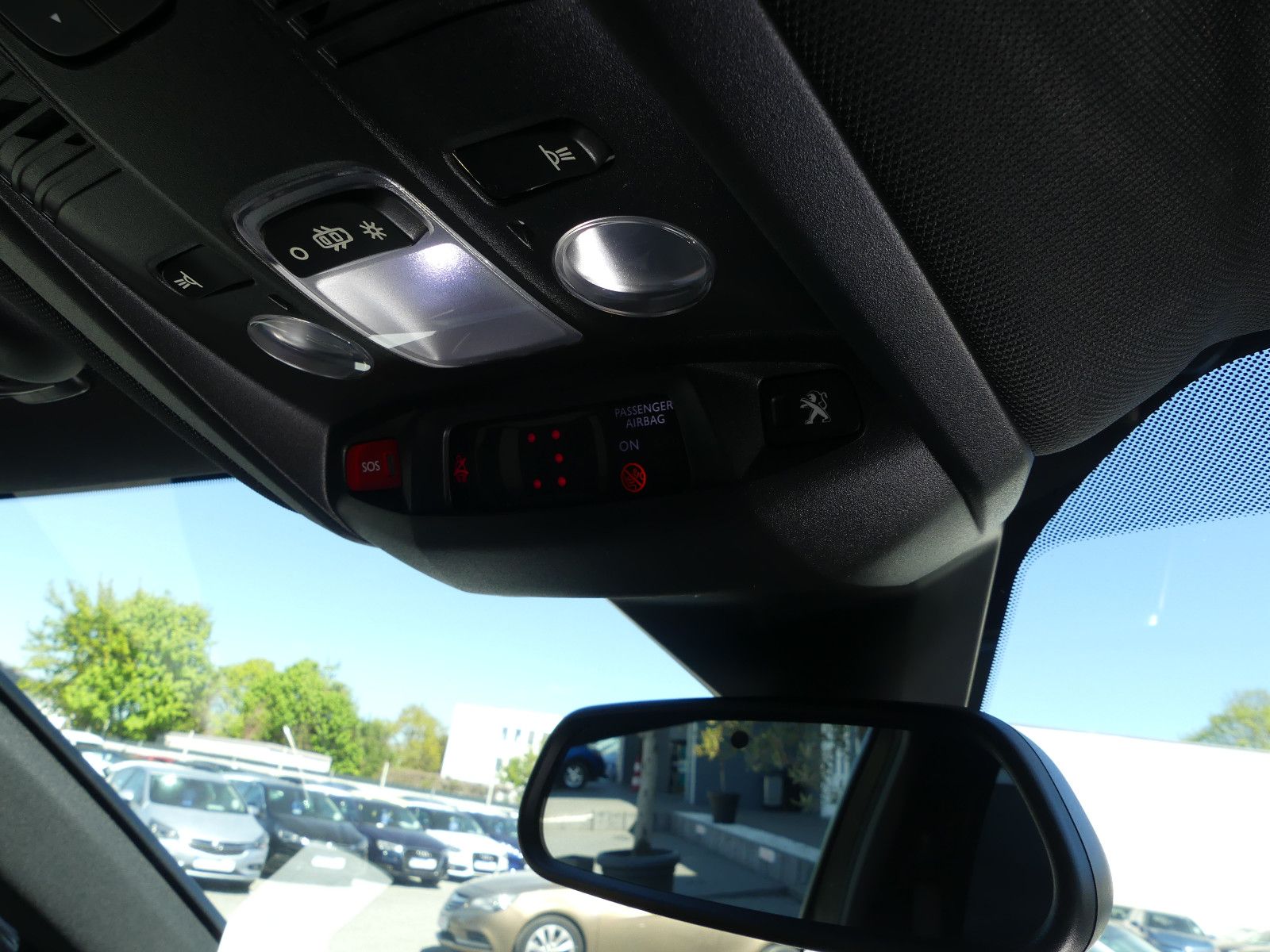 Fahrzeugabbildung Peugeot 3008 Allure"62TKM"AUTOMATIK"