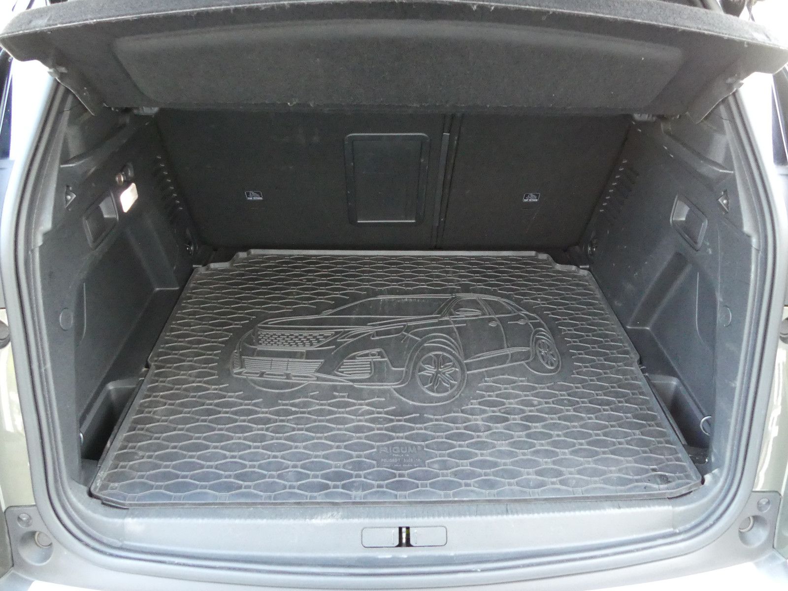 Fahrzeugabbildung Peugeot 3008 Allure"62TKM"AUTOMATIK"