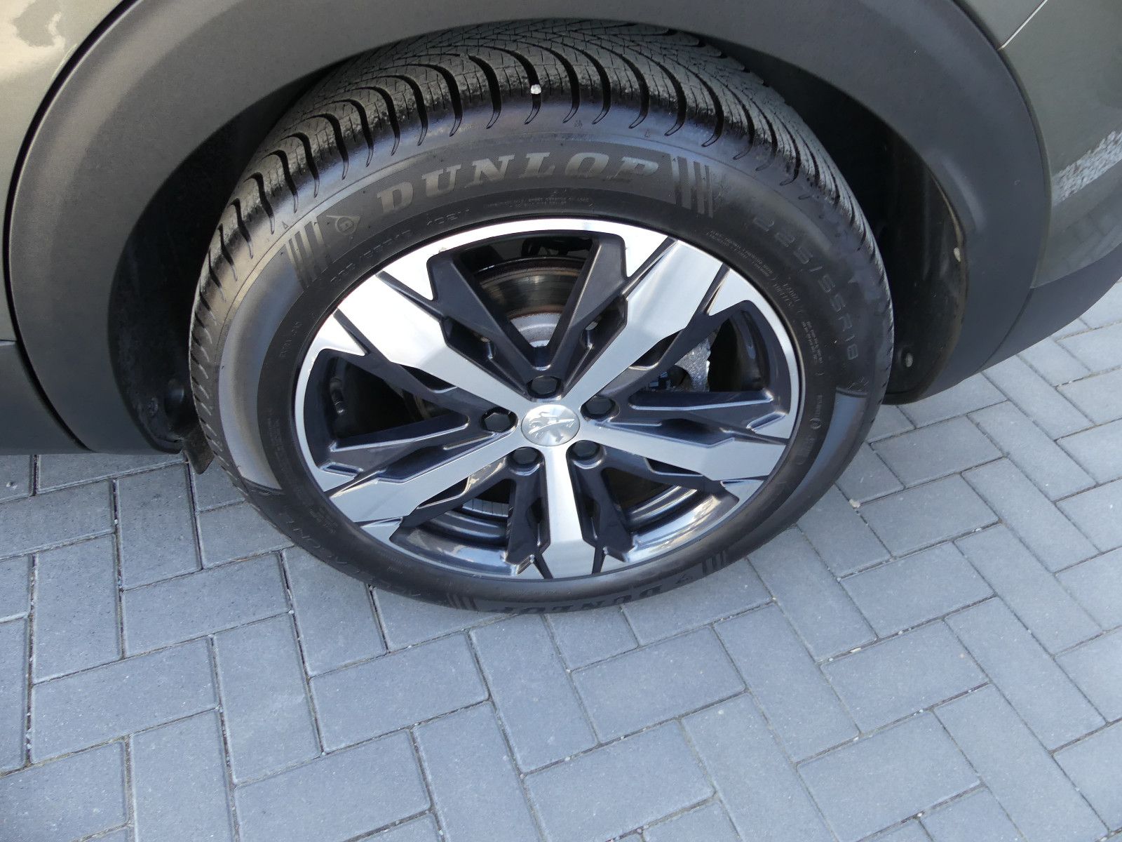 Fahrzeugabbildung Peugeot 3008 Allure"62TKM"AUTOMATIK"