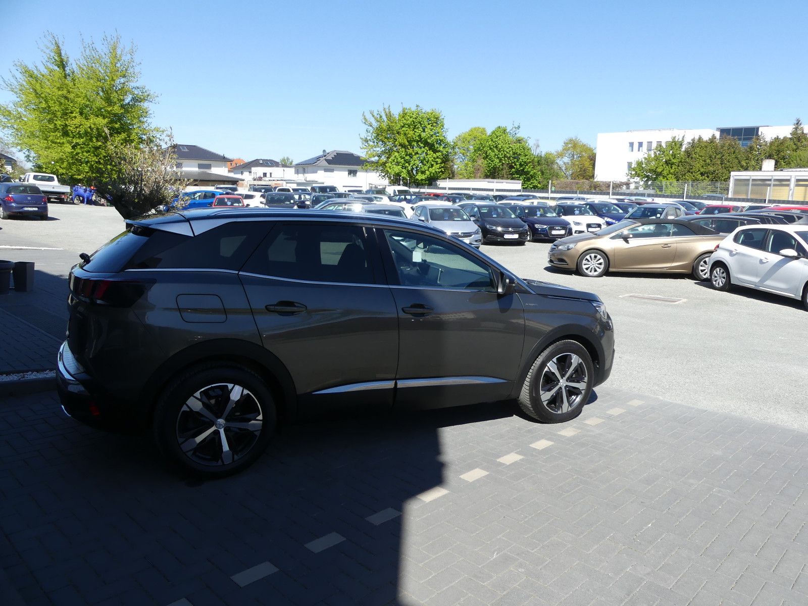 Fahrzeugabbildung Peugeot 3008 Allure"62TKM"AUTOMATIK"