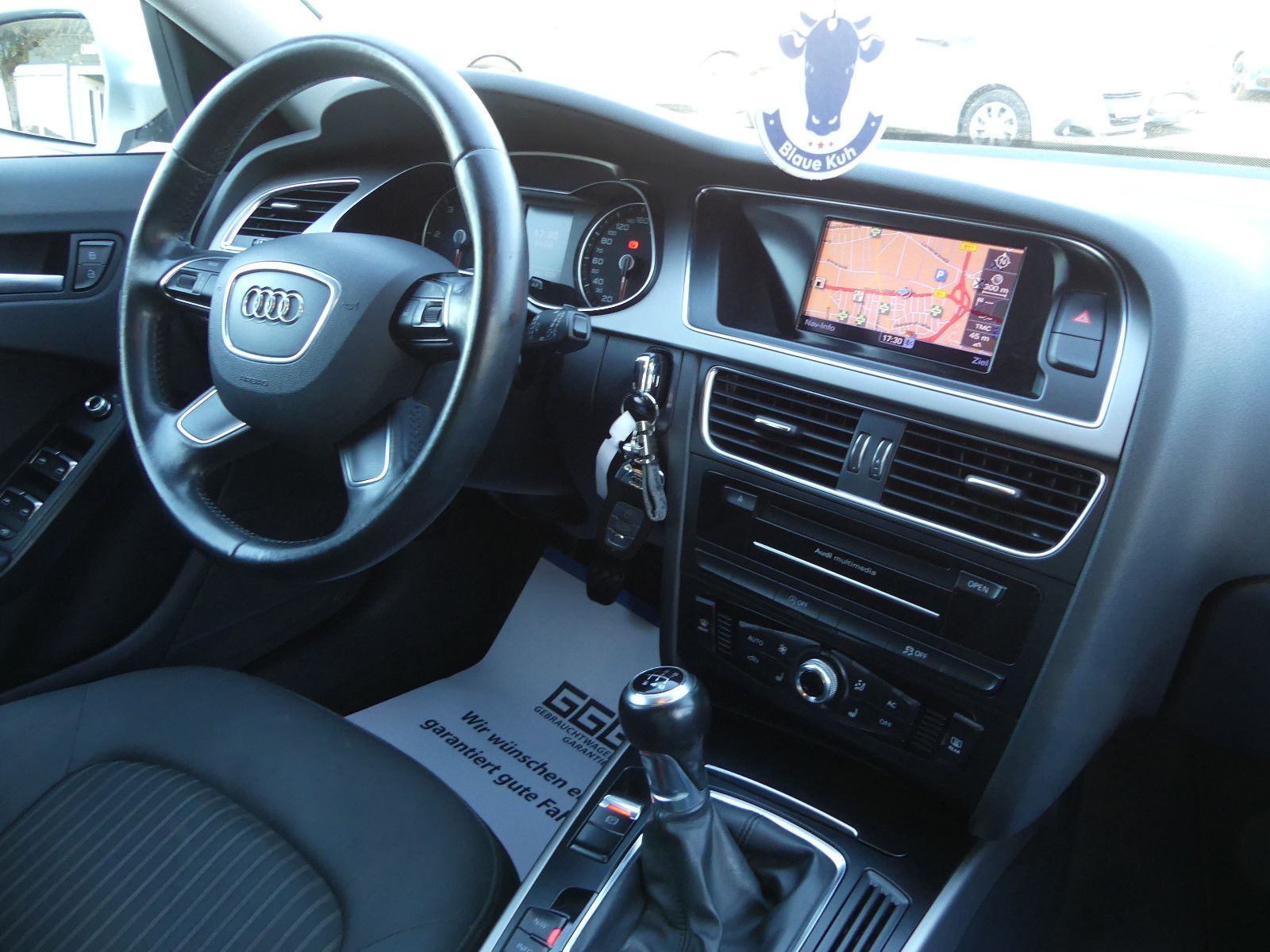 Fahrzeugabbildung Audi A4 Avant Ambiente
