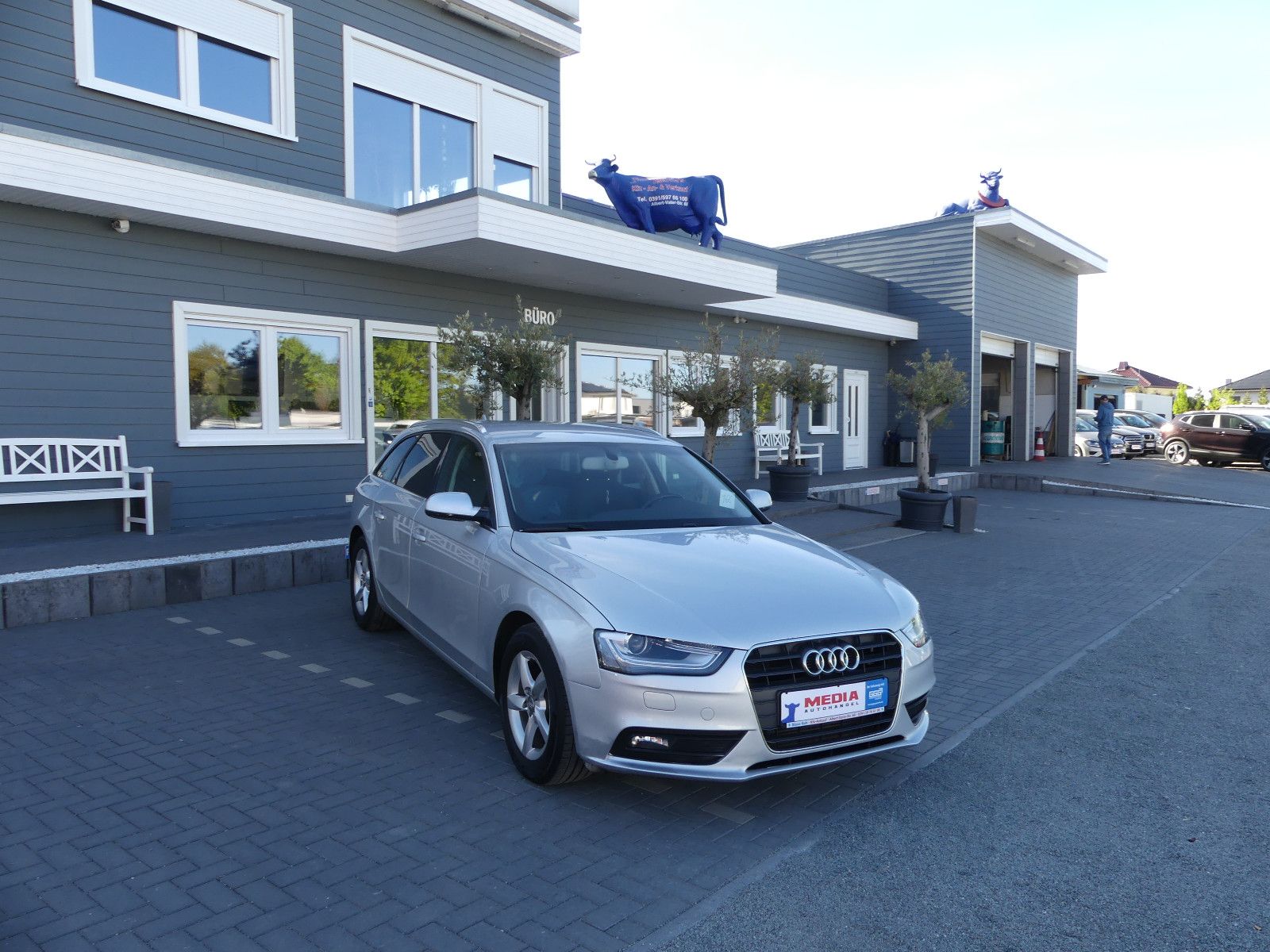 Fahrzeugabbildung Audi A4 Avant Ambiente