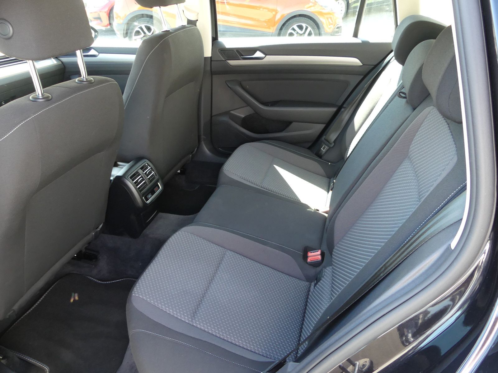 Fahrzeugabbildung Volkswagen Passat Variant 1.4 TSI ACT BMT Comfort
