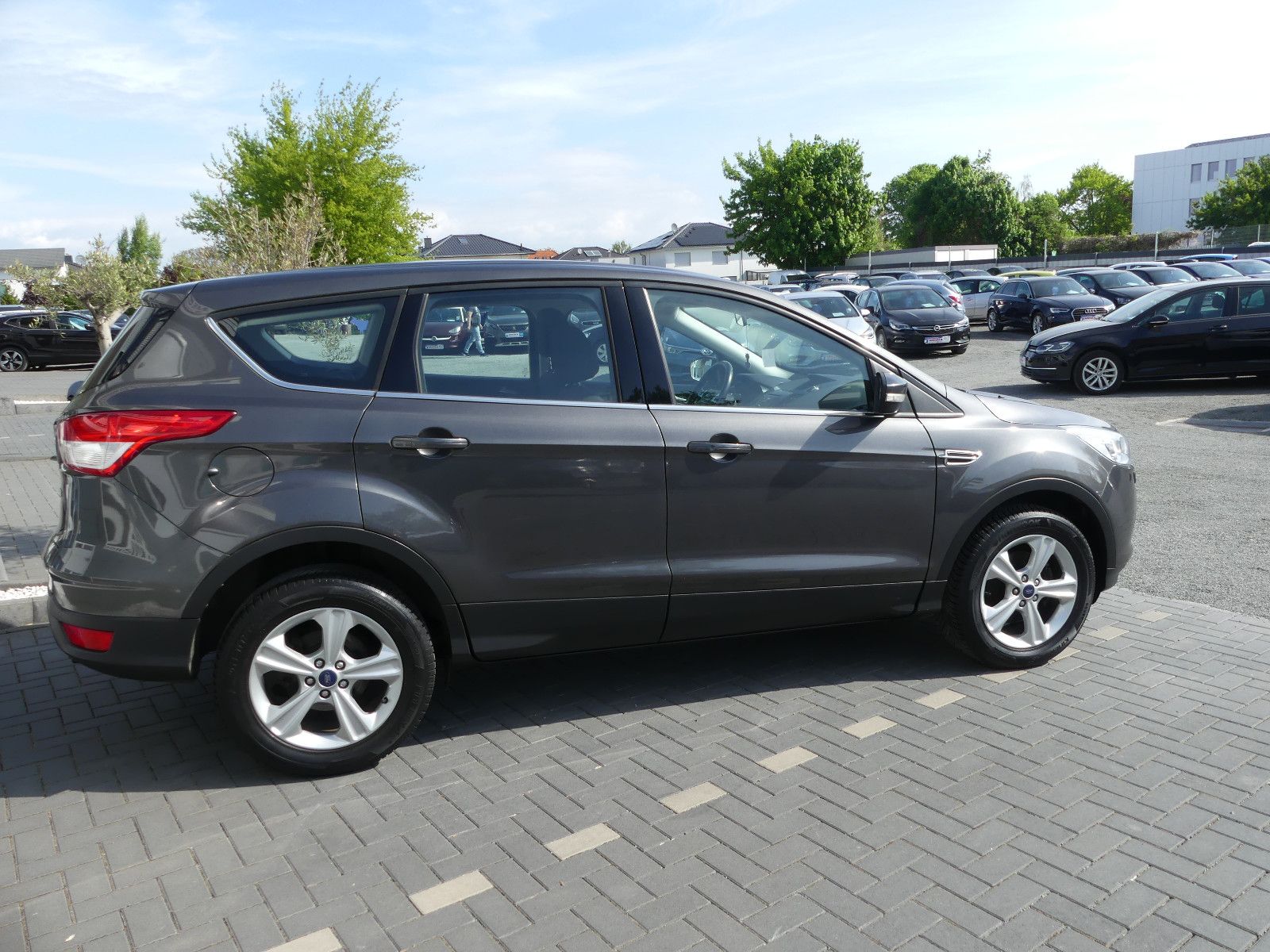 Fahrzeugabbildung Ford Kuga Sync Edition