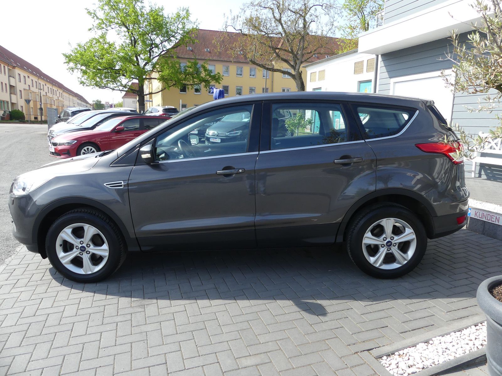 Fahrzeugabbildung Ford Kuga Sync Edition