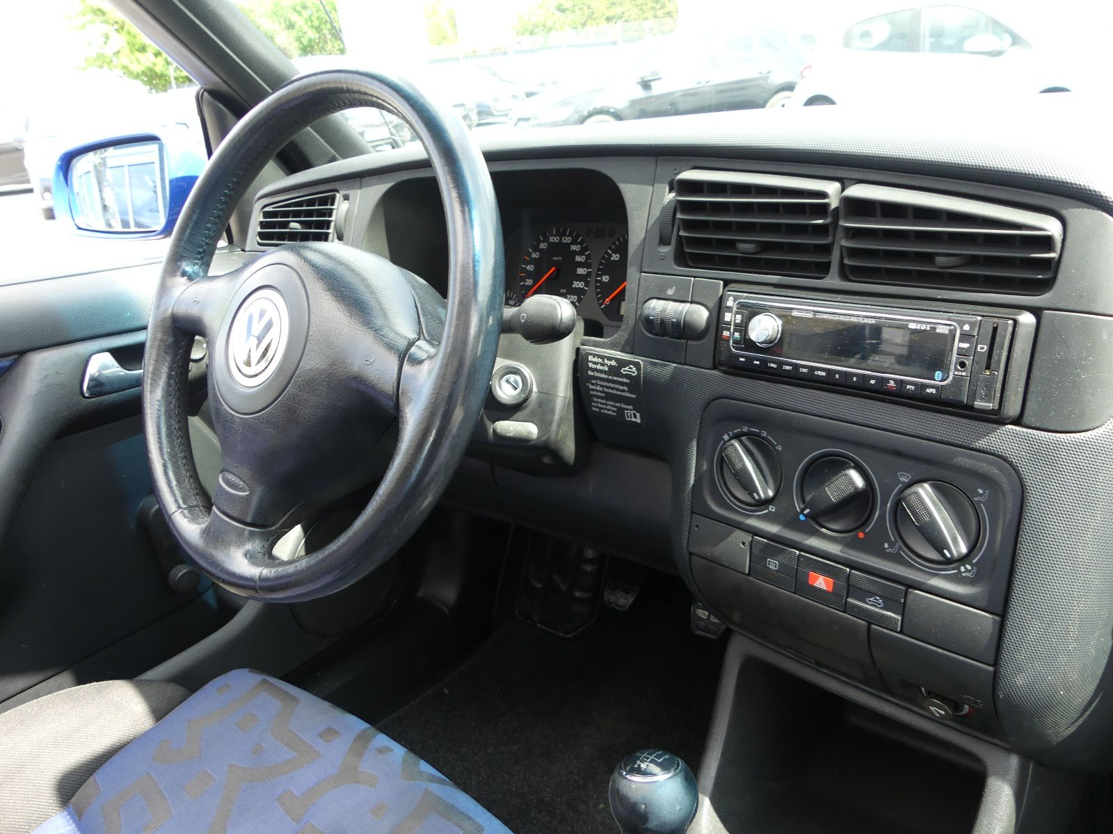 Fahrzeugabbildung Volkswagen Golf Cabrio.1.8