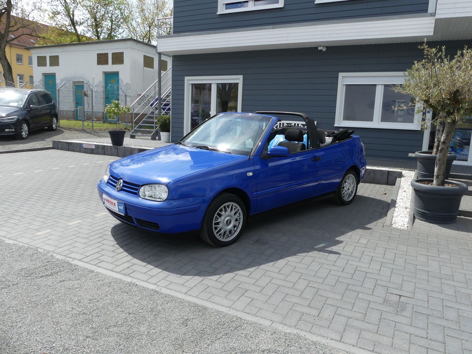 Fahrzeugabbildung Volkswagen Golf Cabrio.1.8