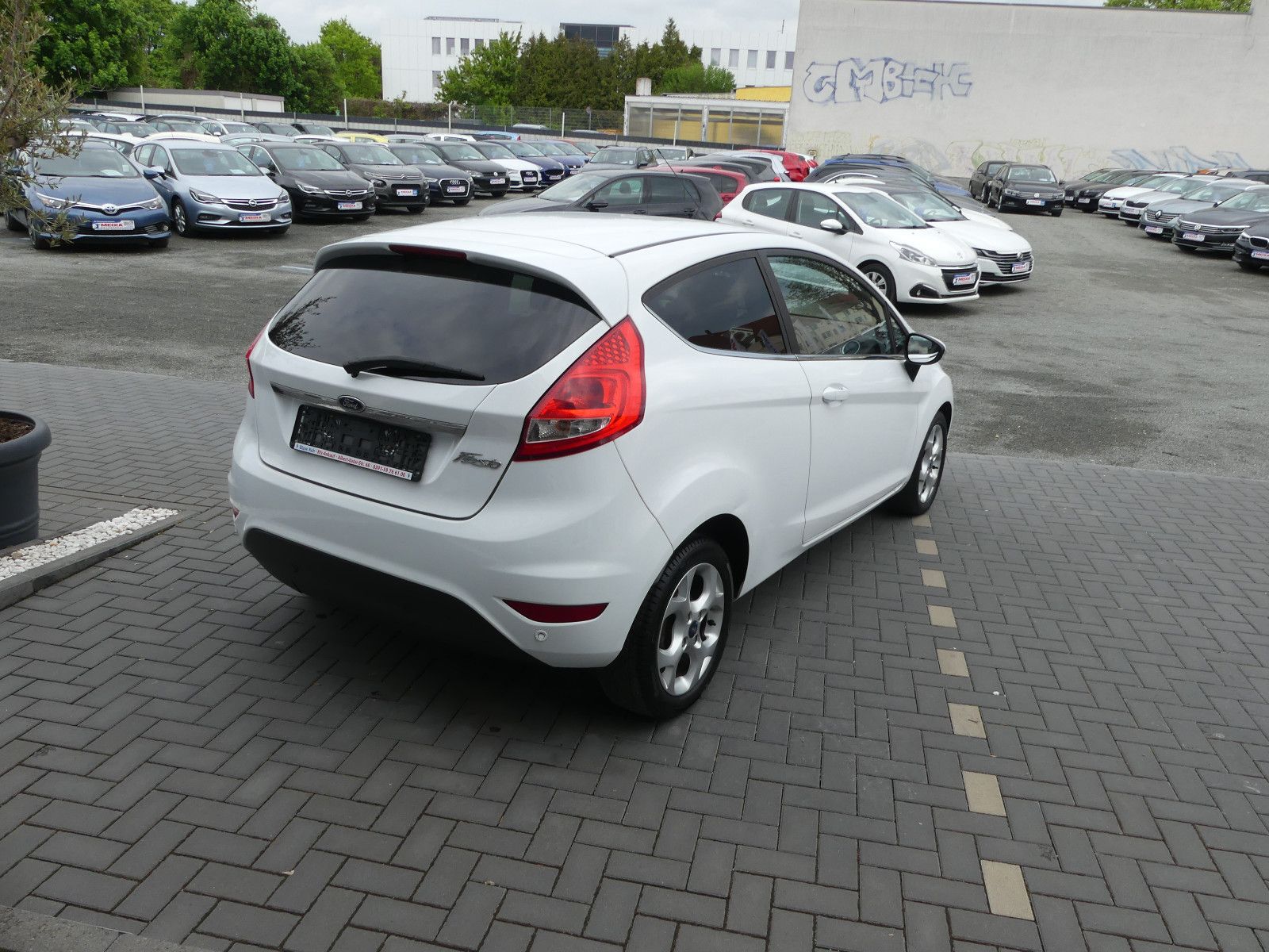Fahrzeugabbildung Ford Fiesta Titanium"AUTOMATIK"