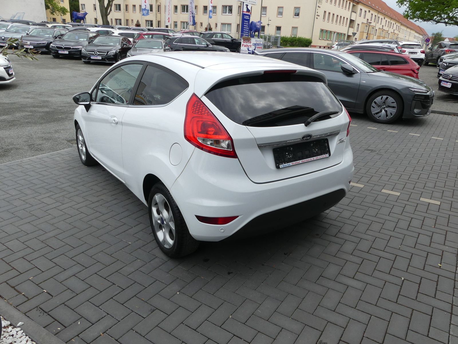 Fahrzeugabbildung Ford Fiesta Titanium"AUTOMATIK"