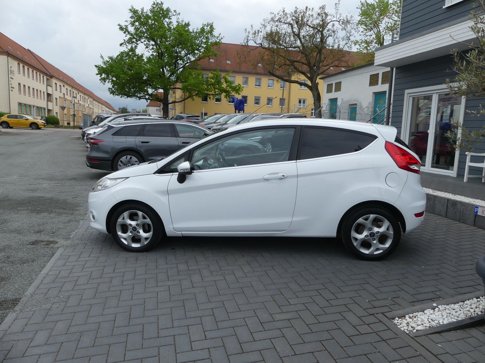 Fahrzeugabbildung Ford Fiesta Titanium"AUTOMATIK"