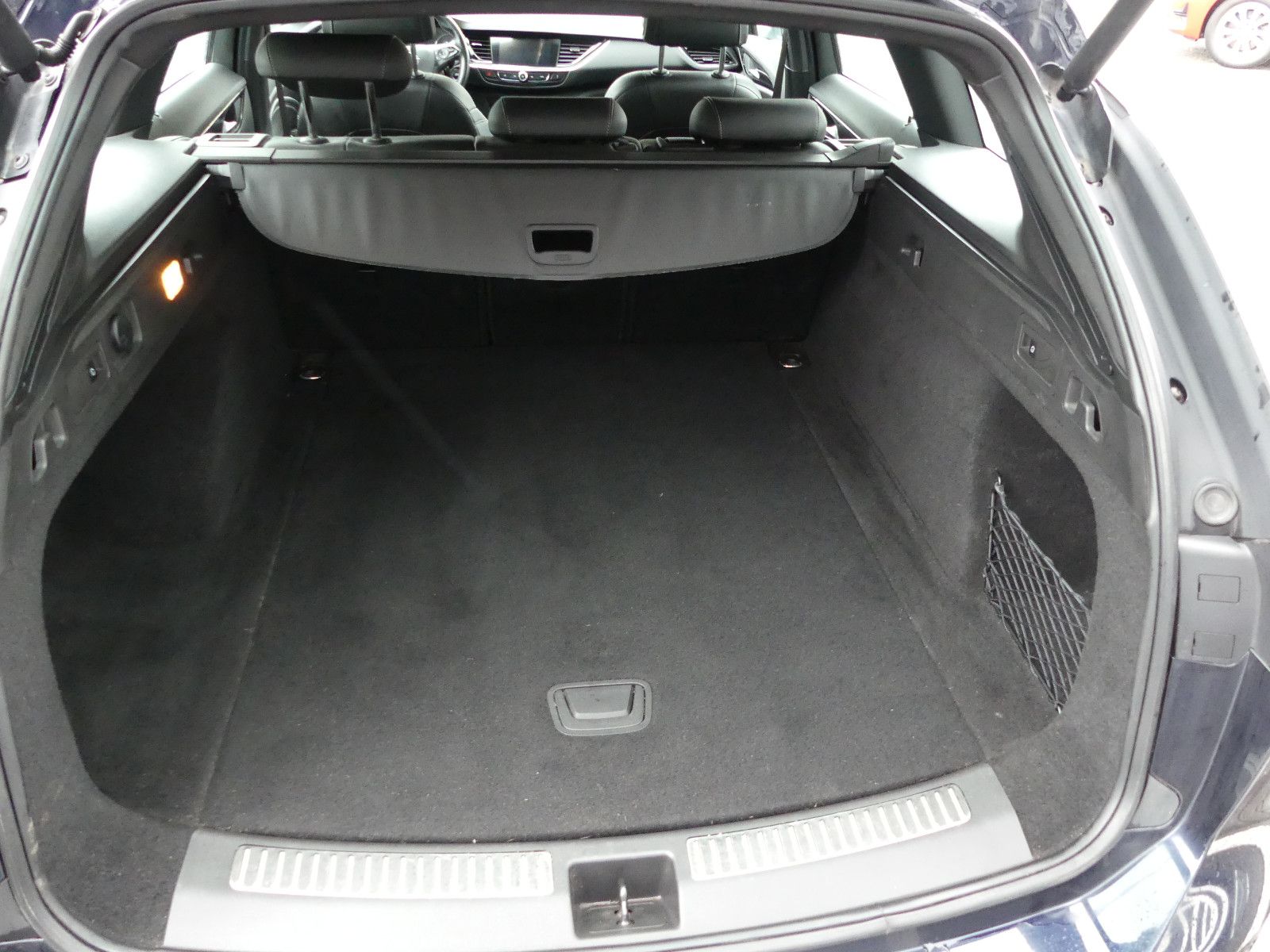 Fahrzeugabbildung Opel Insignia B Sports Tourer Innovation 4x4