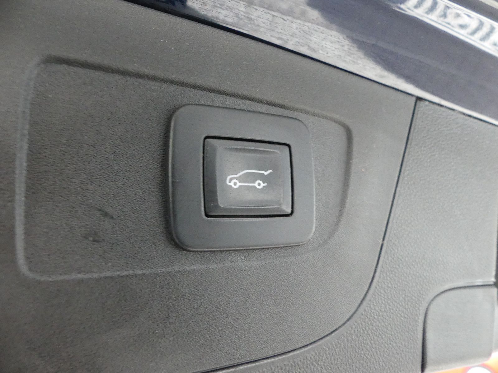 Fahrzeugabbildung Opel Insignia B Sports Tourer Innovation 4x4