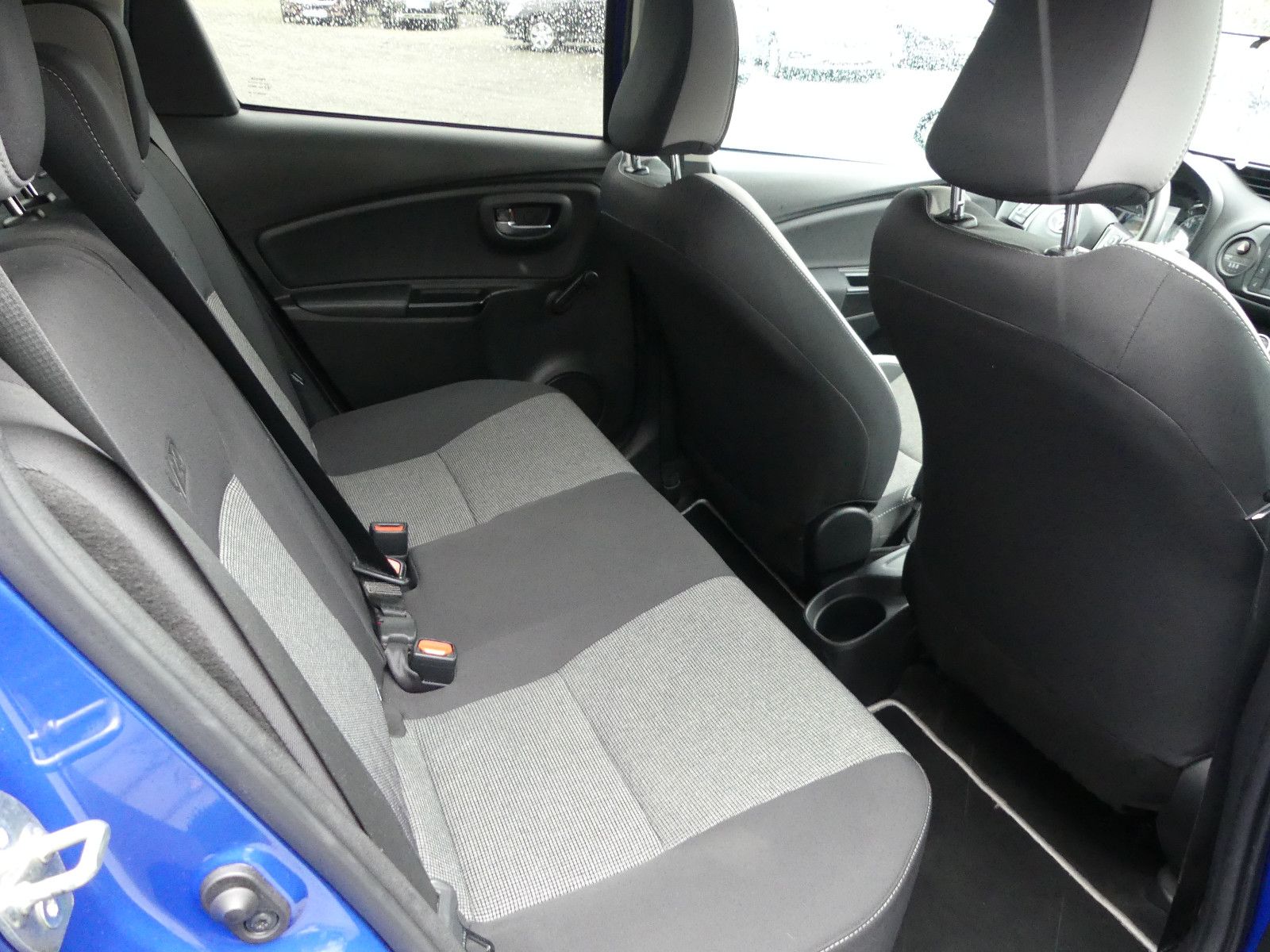 Fahrzeugabbildung Toyota Yaris Team D, 69000 km