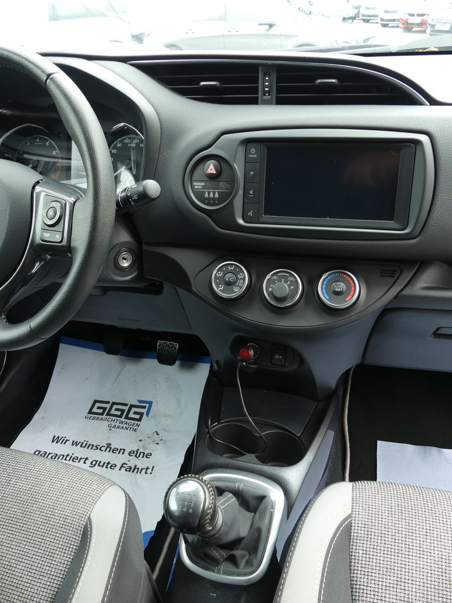 Fahrzeugabbildung Toyota Yaris Team D, 69000 km