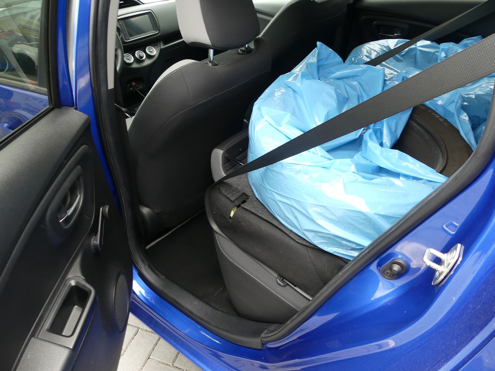 Fahrzeugabbildung Toyota Yaris Team D, 69000 km