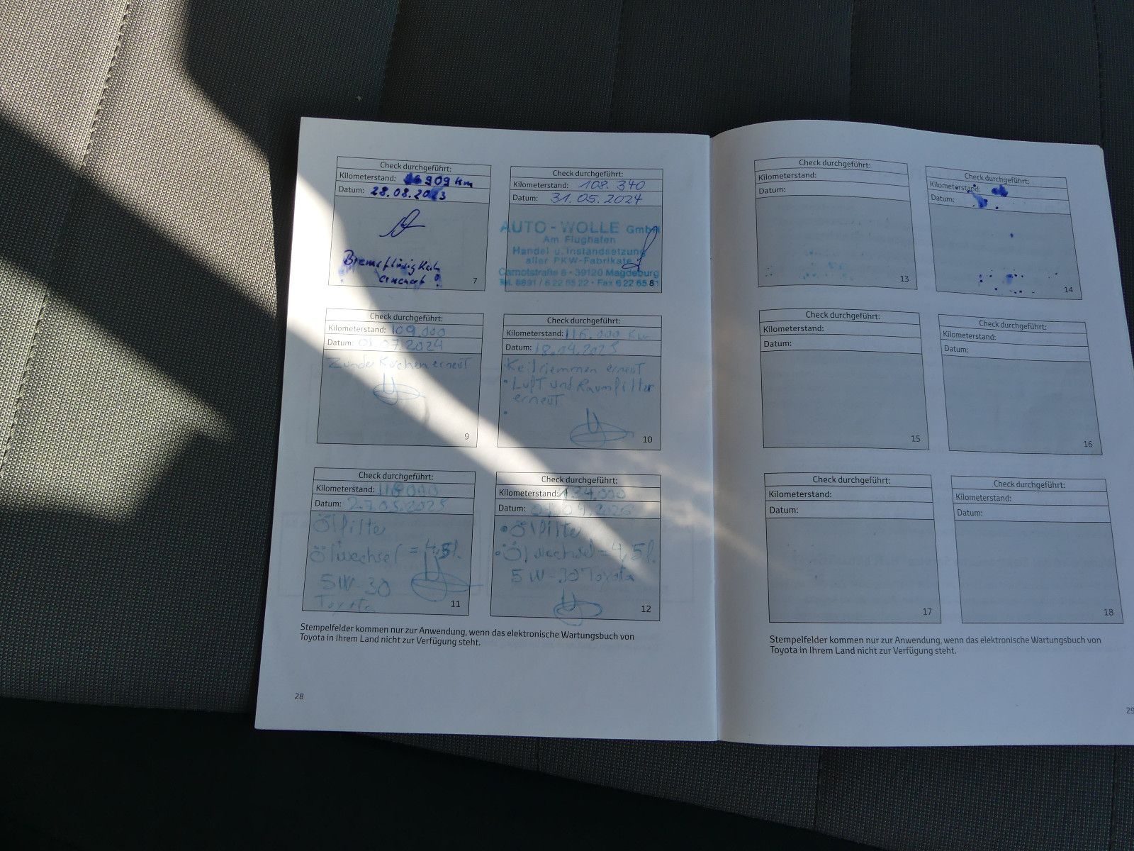Fahrzeugabbildung Toyota Avensis Kombi