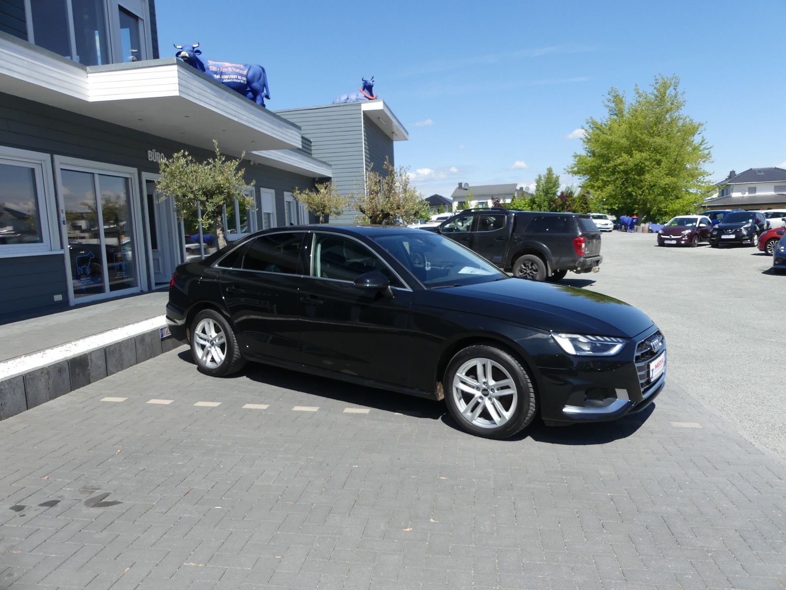 Fahrzeugabbildung Audi A4 Lim. 35 TFSI advanced"AUTOMATIK"