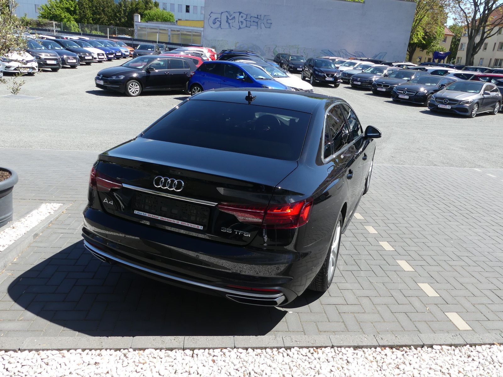 Fahrzeugabbildung Audi A4 Lim. 35 TFSI advanced"AUTOMATIK"