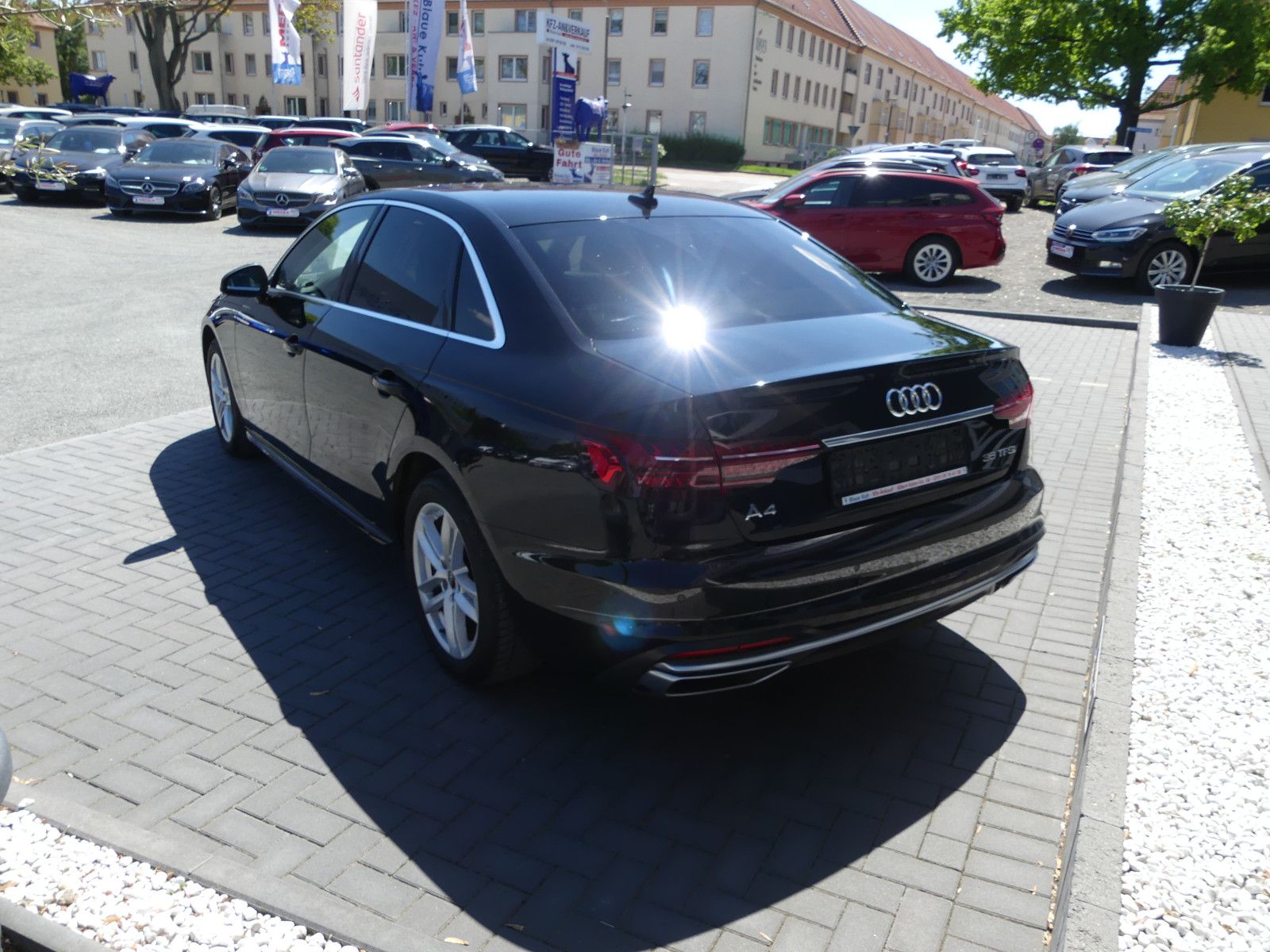 Fahrzeugabbildung Audi A4 Lim. 35 TFSI advanced"AUTOMATIK"