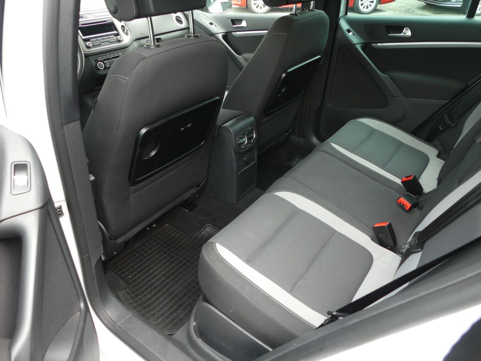 Fahrzeugabbildung Volkswagen Tiguan Life BMT"69TKM"