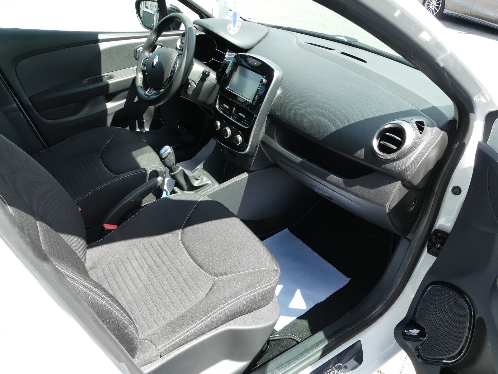 Fahrzeugabbildung Renault Clio IV Limited