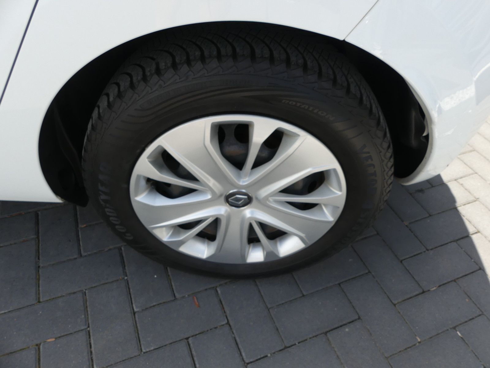 Fahrzeugabbildung Renault Clio IV Limited