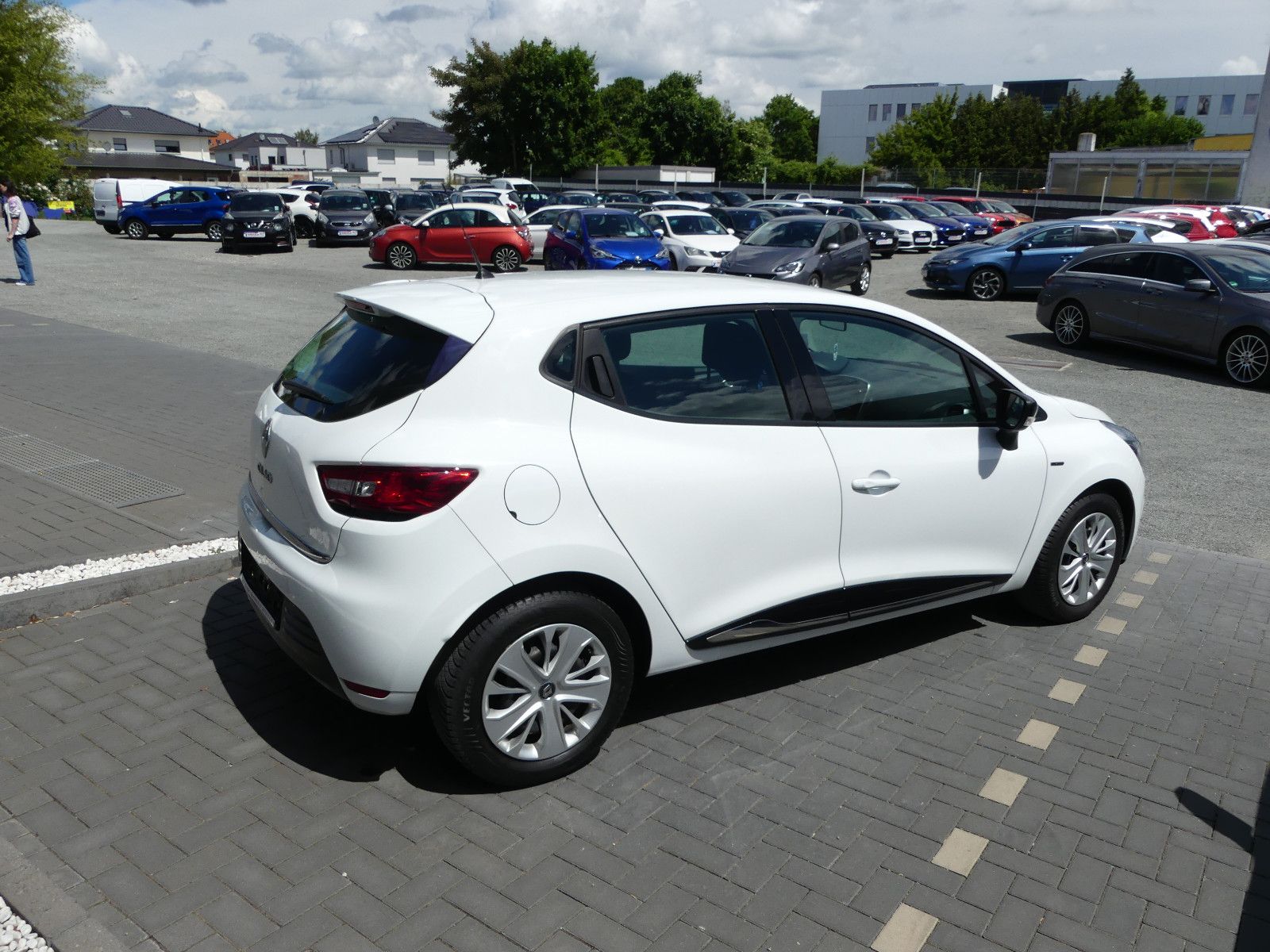 Fahrzeugabbildung Renault Clio IV Limited