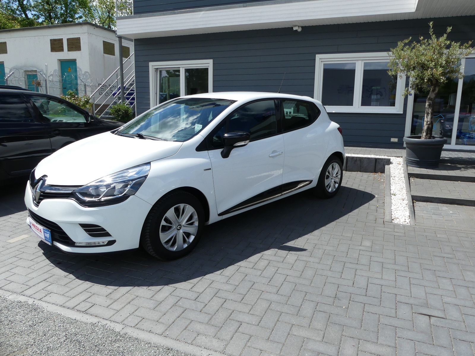 Fahrzeugabbildung Renault Clio IV Limited