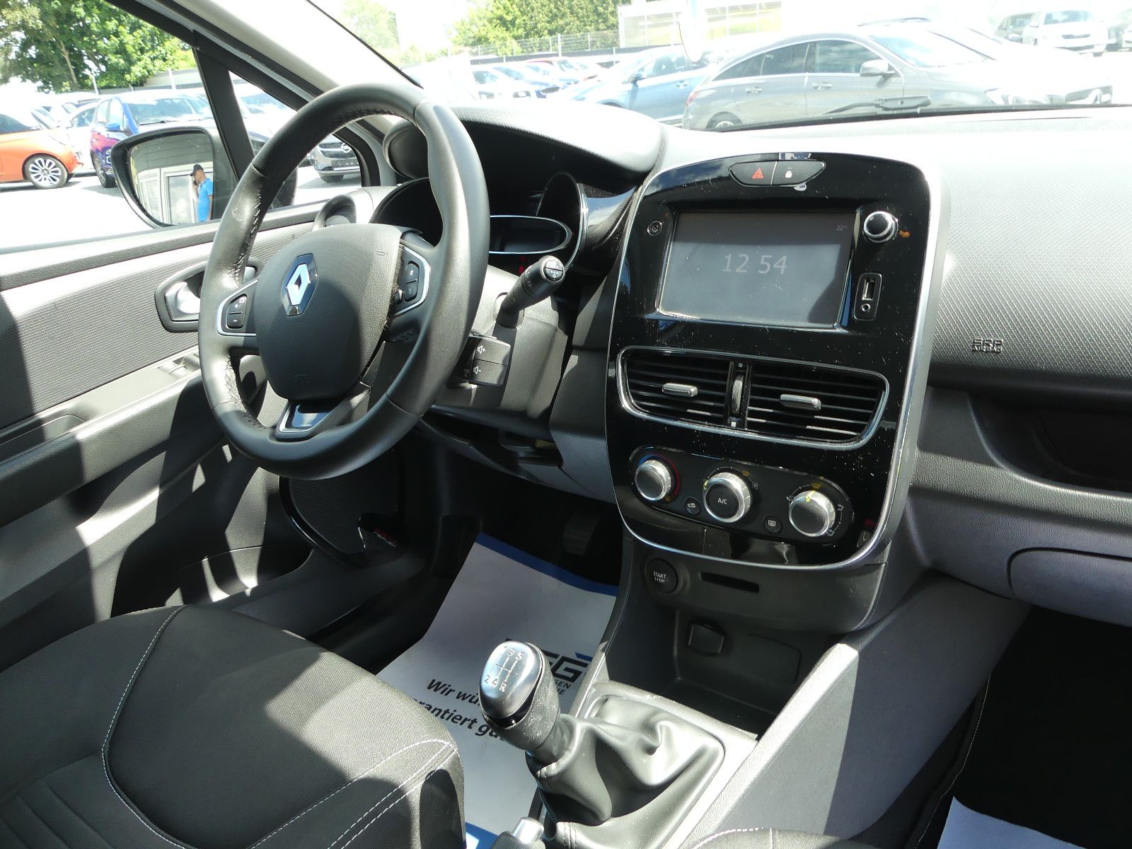 Fahrzeugabbildung Renault Clio IV Limited