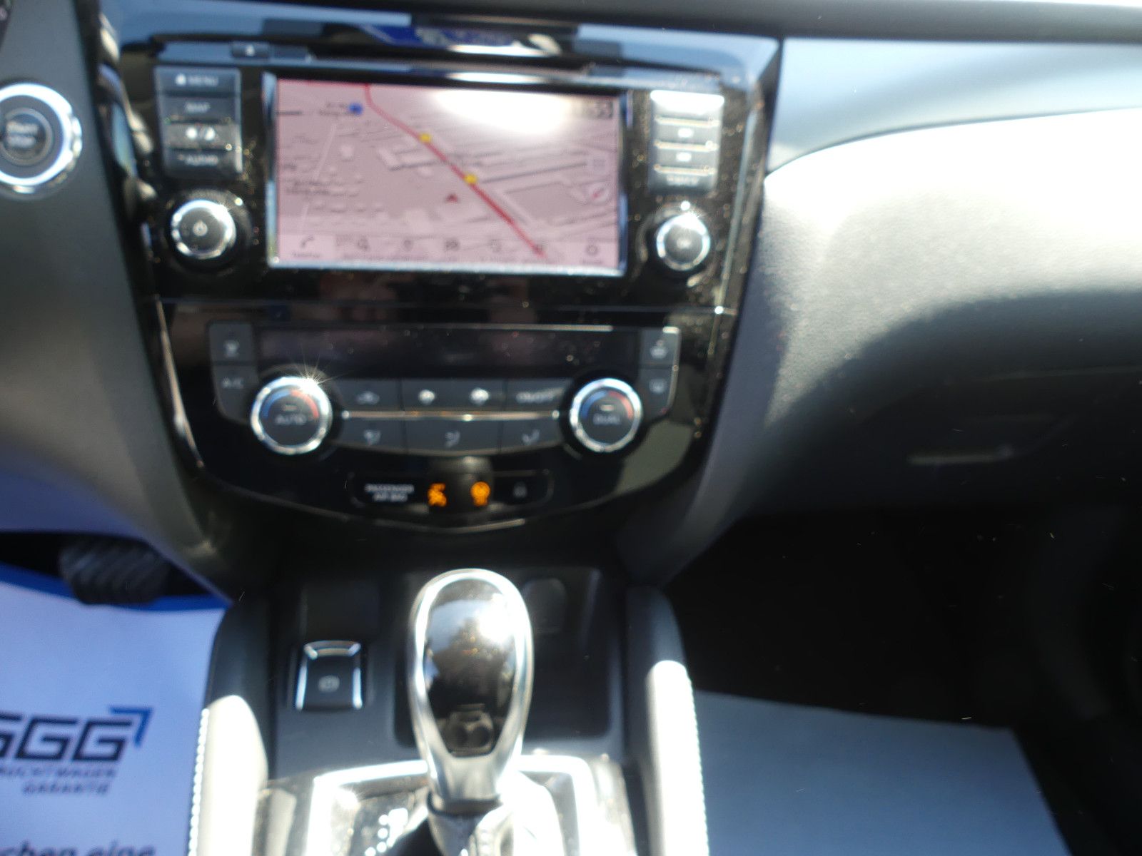 Fahrzeugabbildung Nissan Qashqai N-Connecta, Automatik, 1. Hand