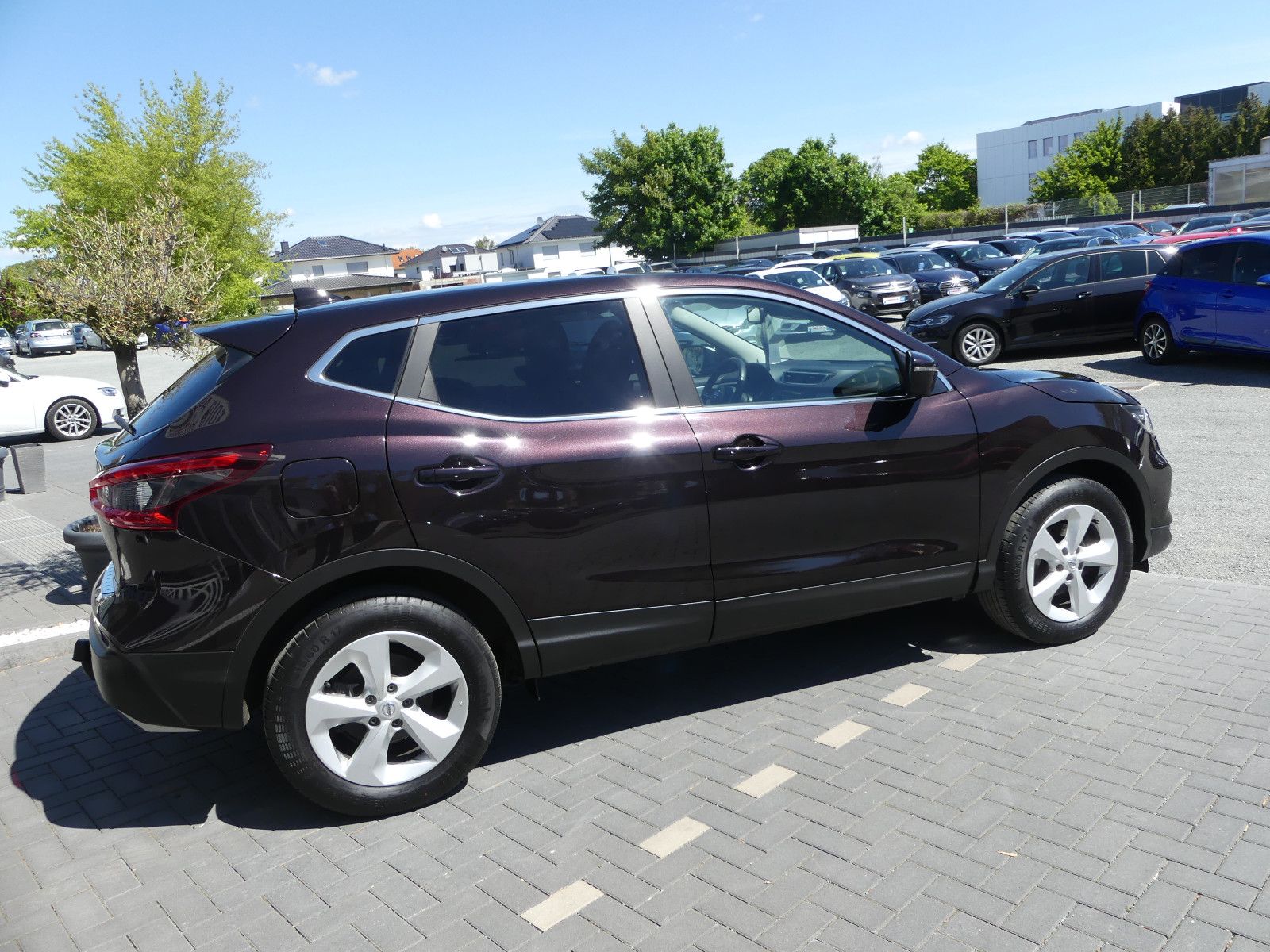 Fahrzeugabbildung Nissan Qashqai N-Connecta, Automatik, 1. Hand