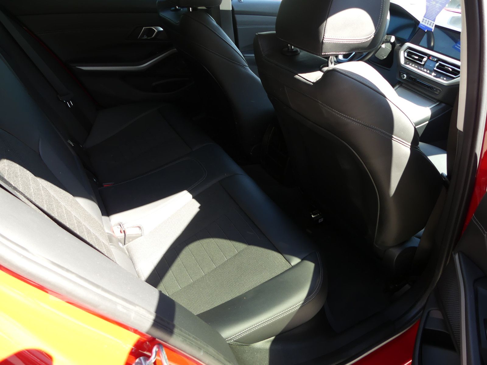 Fahrzeugabbildung BMW 320 3 Touring 320 e xDrive"AUTOMATIK"