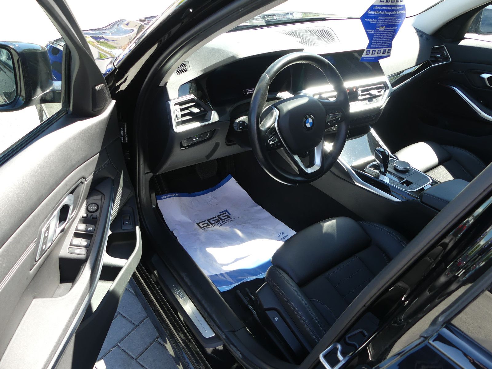 Fahrzeugabbildung BMW 330 3 Touring 330 d xDrive Sport Line
