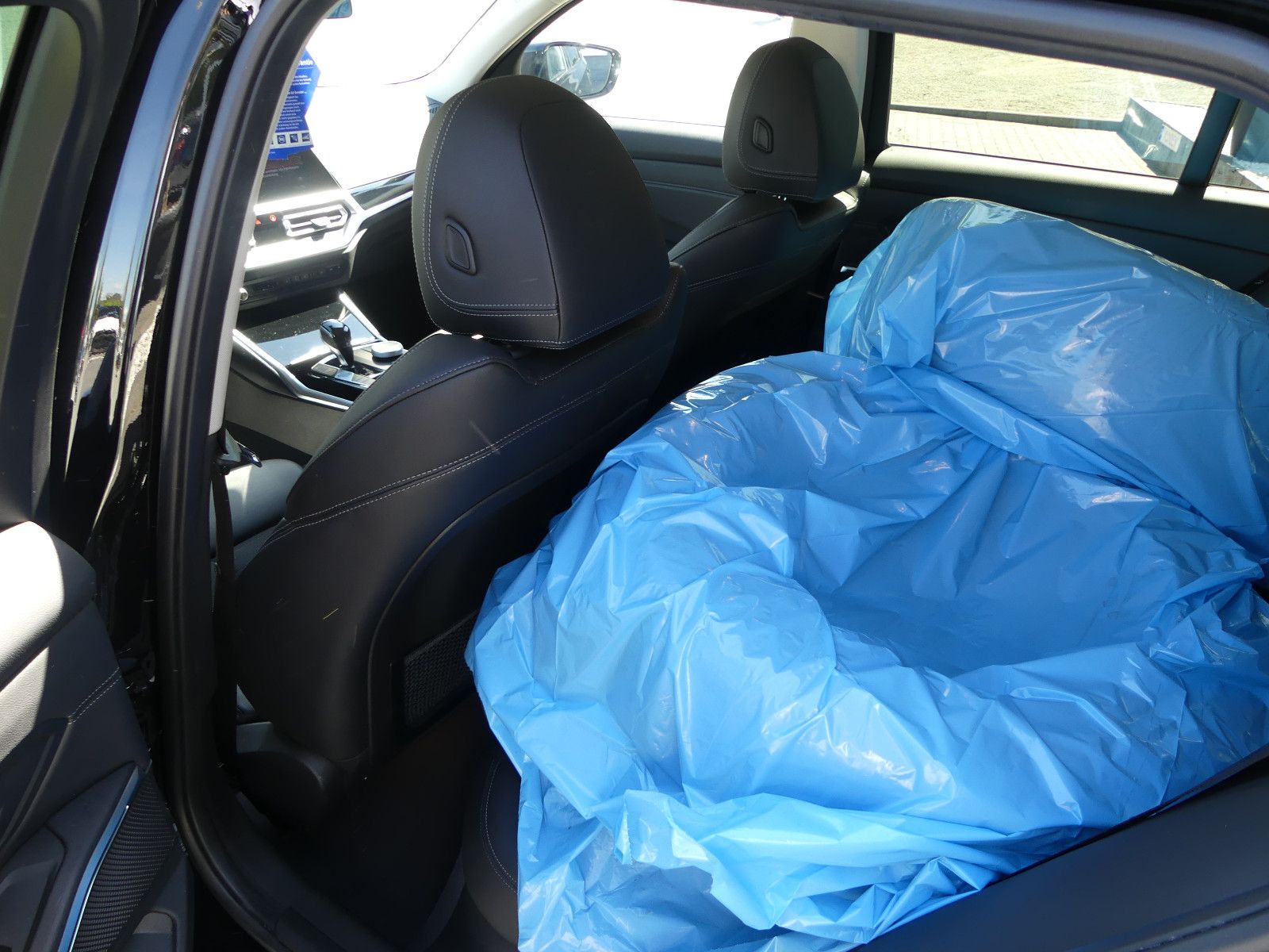Fahrzeugabbildung BMW 330 3 Touring 330 d xDrive Sport Line