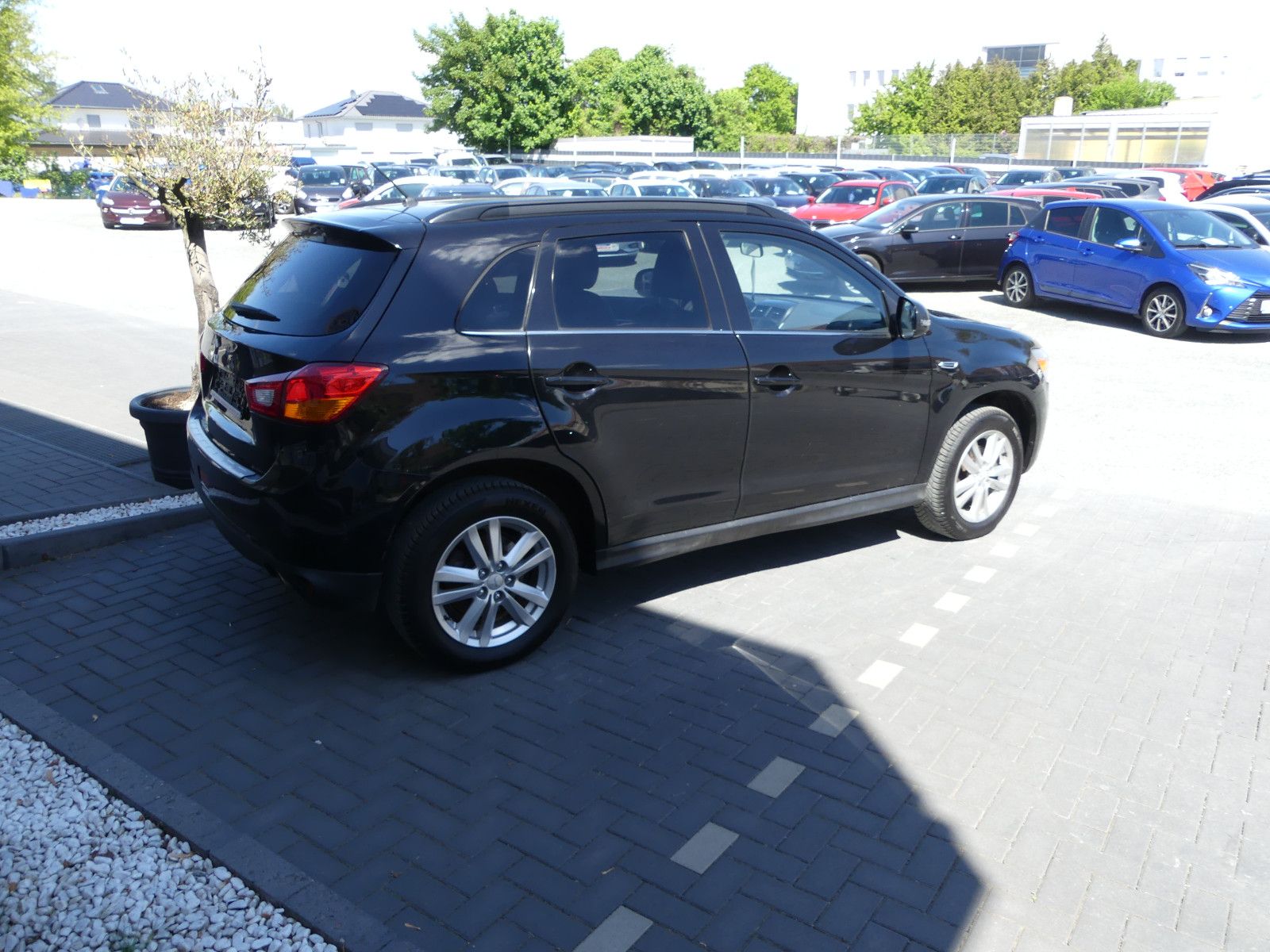 Fahrzeugabbildung Mitsubishi ASX Instyle 4WD