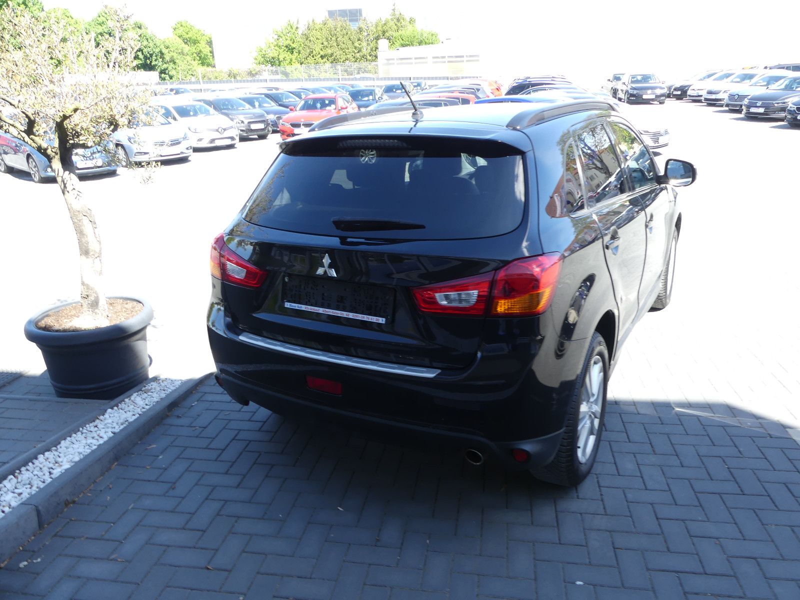Fahrzeugabbildung Mitsubishi ASX Instyle 4WD