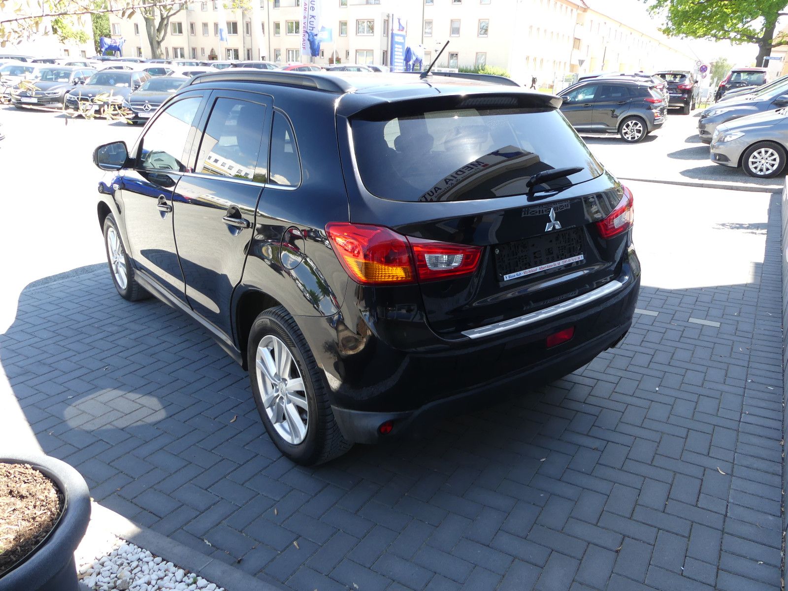 Fahrzeugabbildung Mitsubishi ASX Instyle 4WD