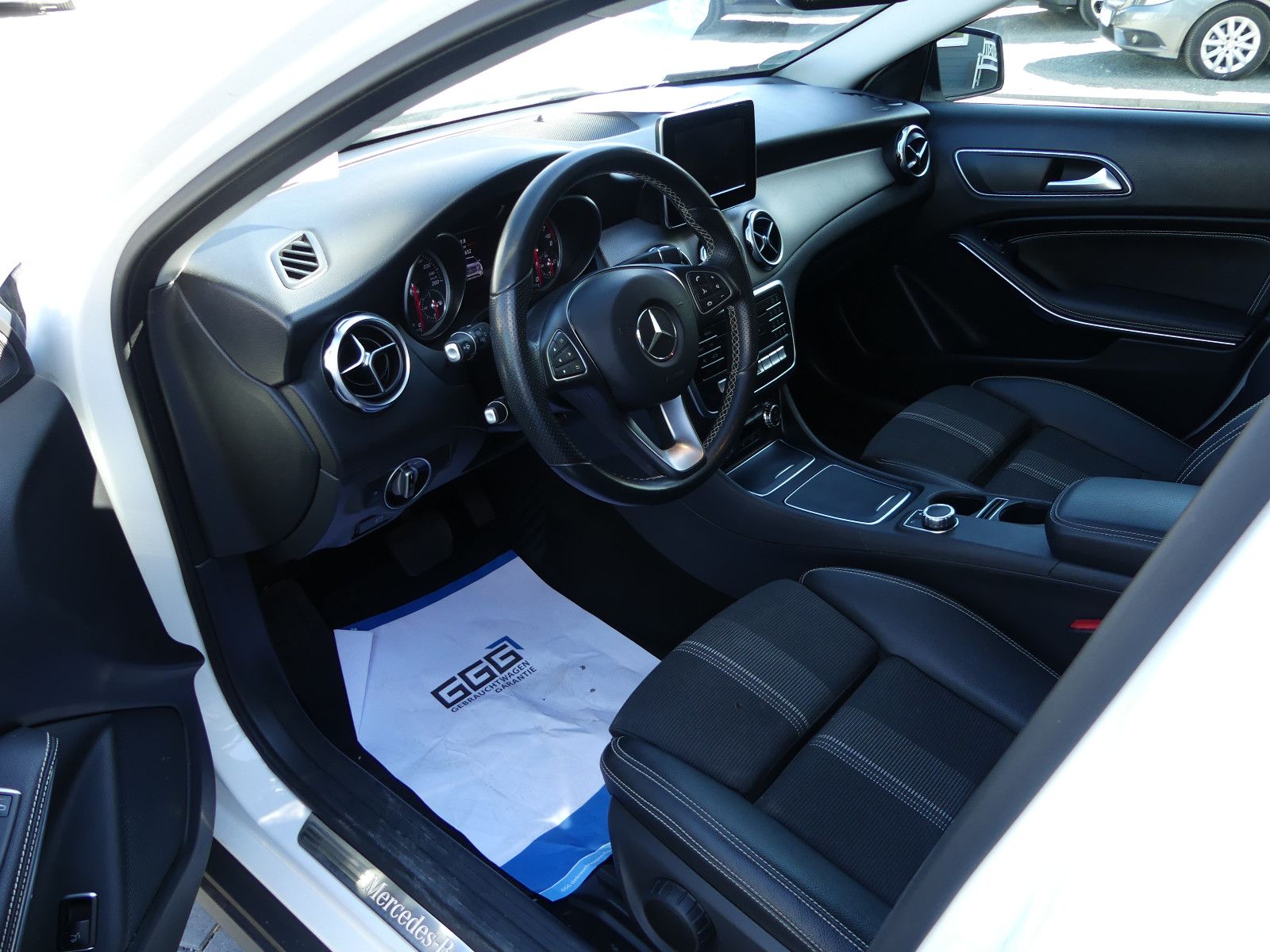 Fahrzeugabbildung Mercedes-Benz GLA 200 GLA GLA 200