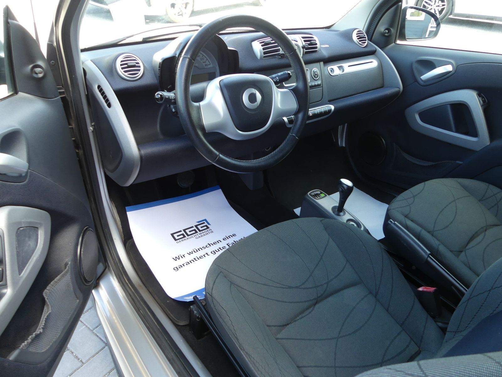 Fahrzeugabbildung Smart ForTwo fortwo coupe Micro Hybrid Drive 52 kW