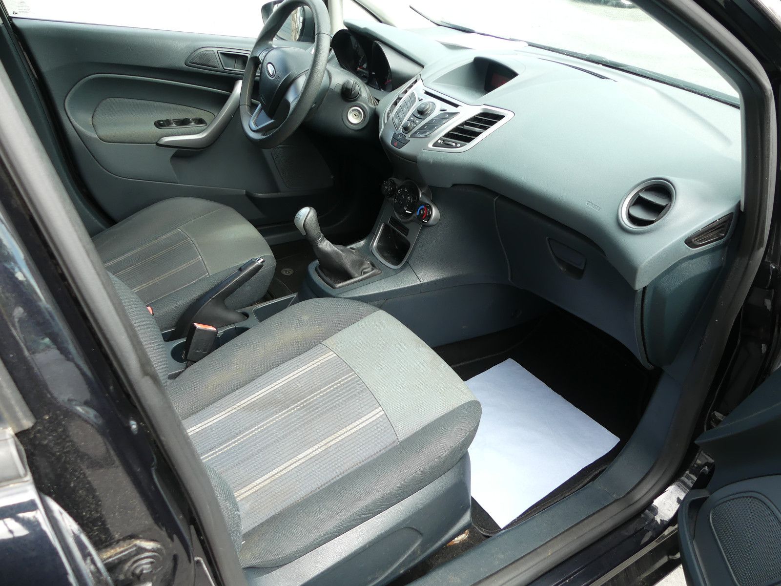 Fahrzeugabbildung Ford Fiesta Trend