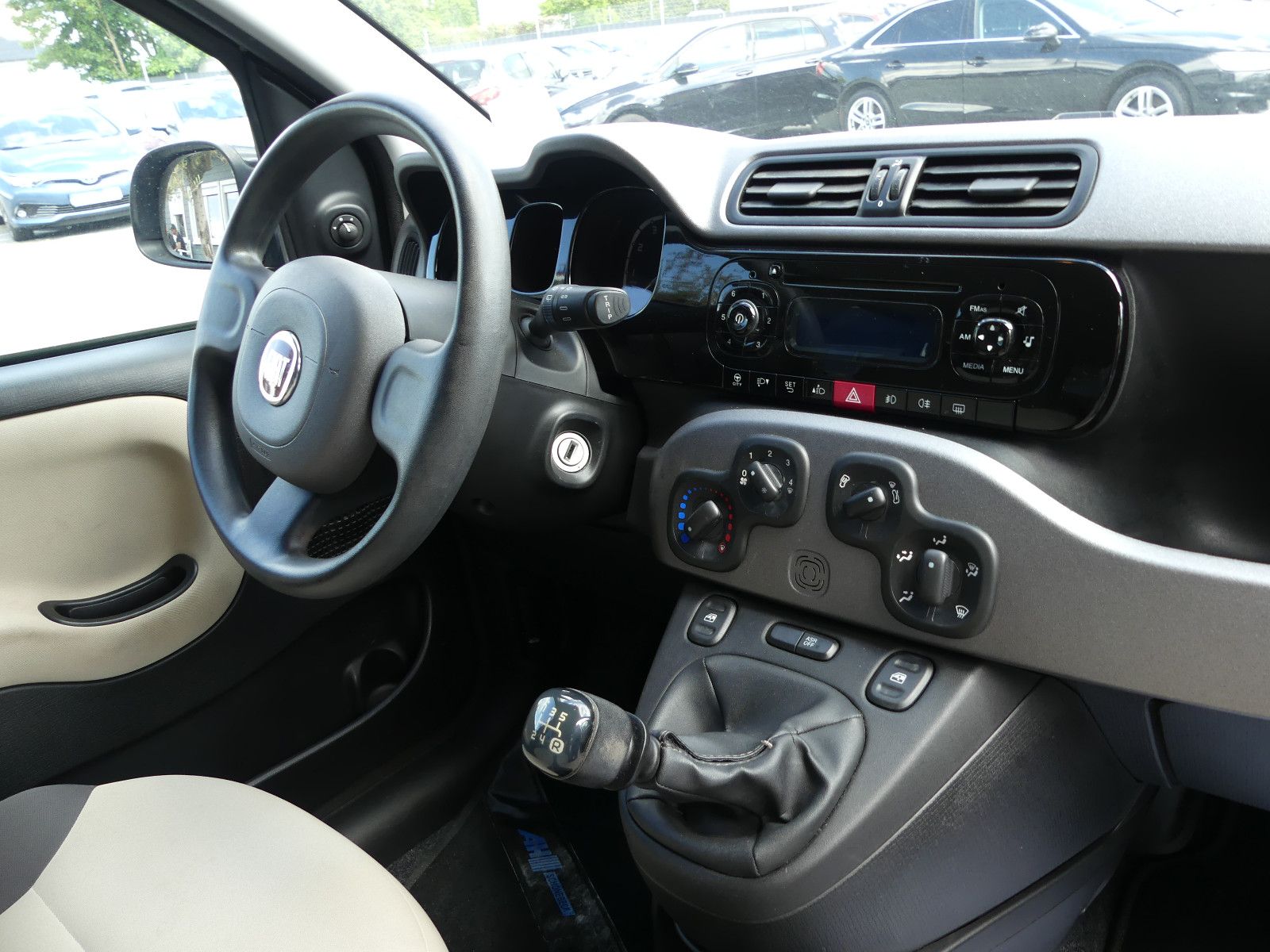 Fahrzeugabbildung Fiat Panda Lounge"83TKM"2.HAND"