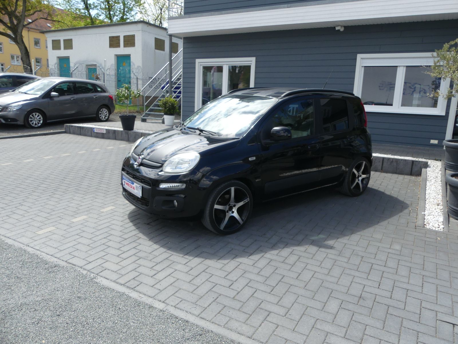 Fahrzeugabbildung Fiat Panda Lounge"83TKM"2.HAND"